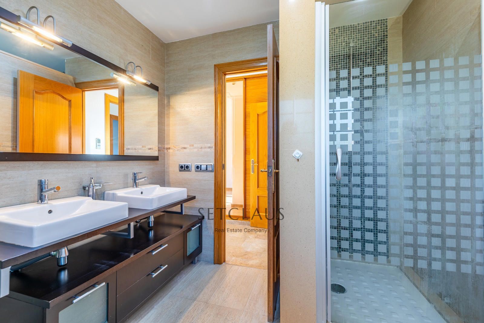 Comprar Casa adosada con zona comunitaria foto 34