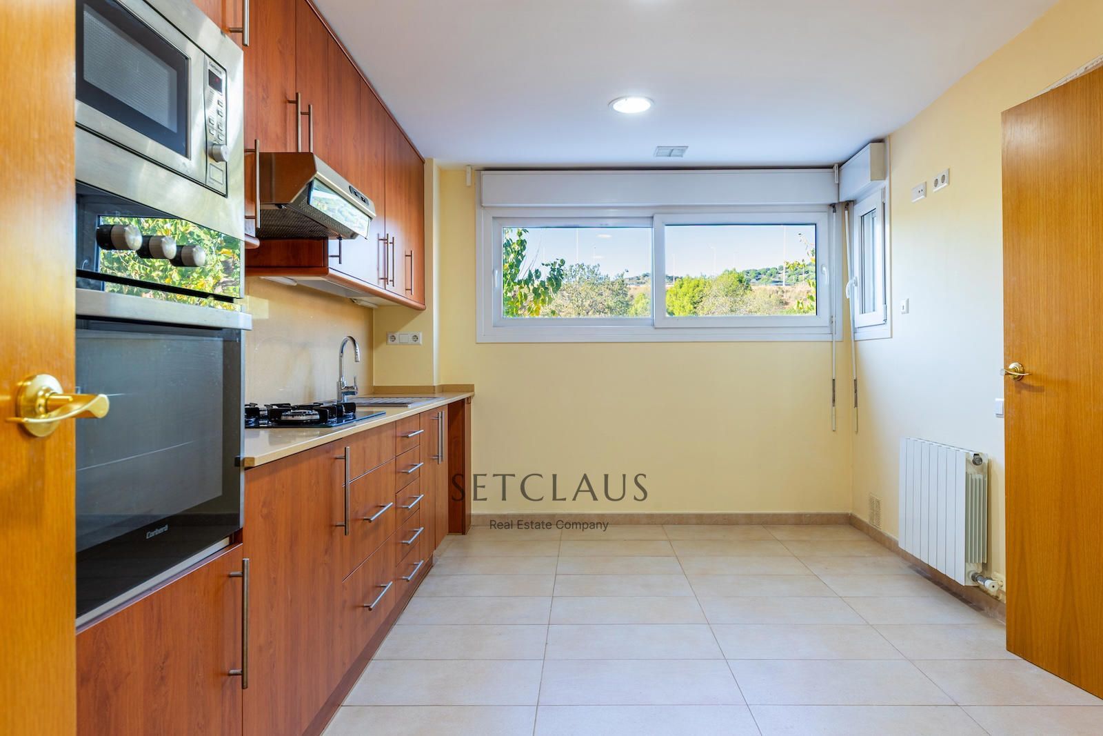 Comprar MONTGAT. Casa adosada amb jardí al Pla de Montgat foto 11