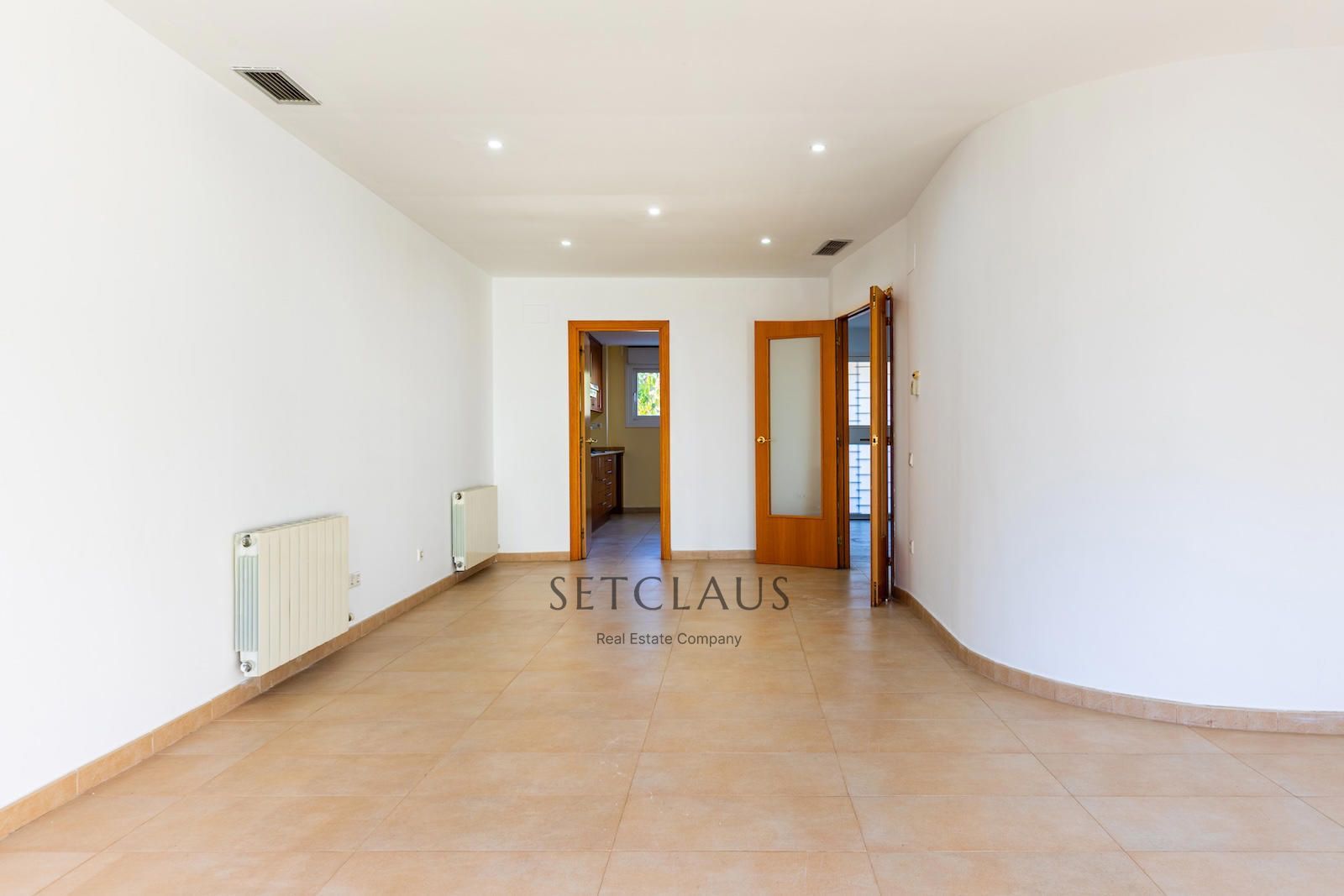 Comprar MONTGAT. Casa adosada amb jardí al Pla de Montgat foto 3