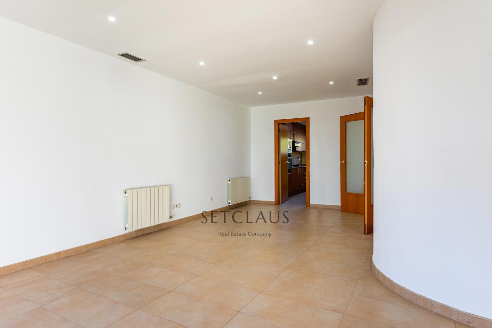 Comprar MONTGAT. Casa adosada amb jardí al Pla de Montgat foto 5