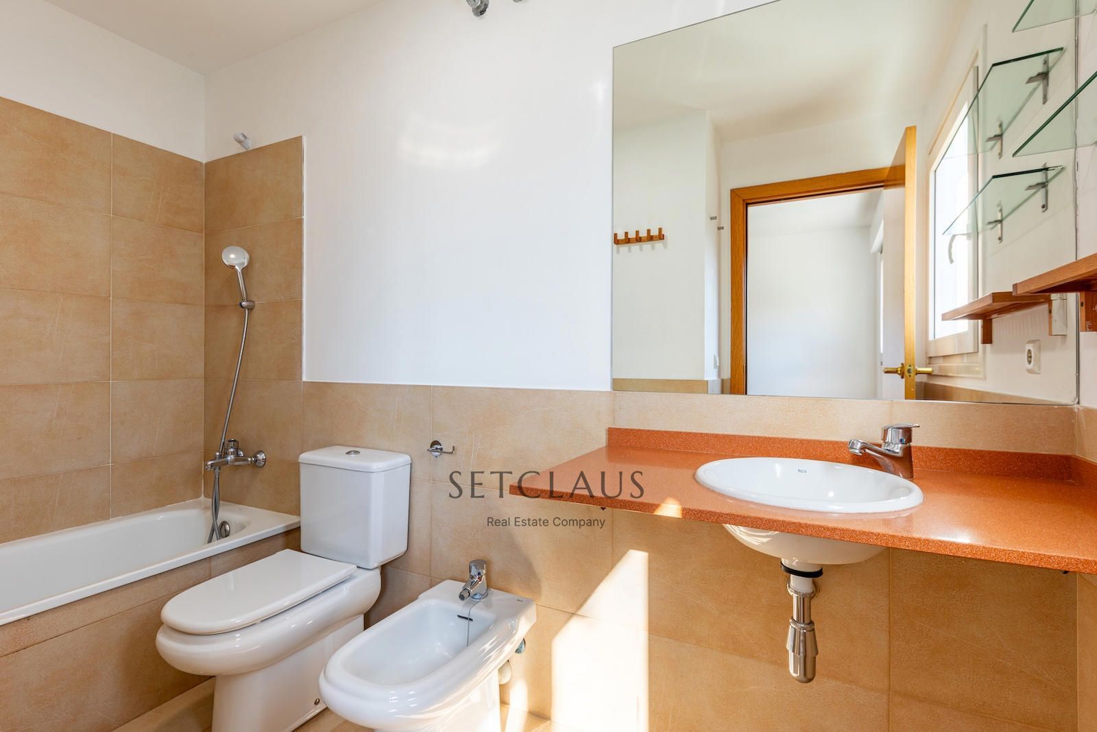 Comprar MONTGAT. Casa adosada amb jardí al Pla de Montgat foto 18