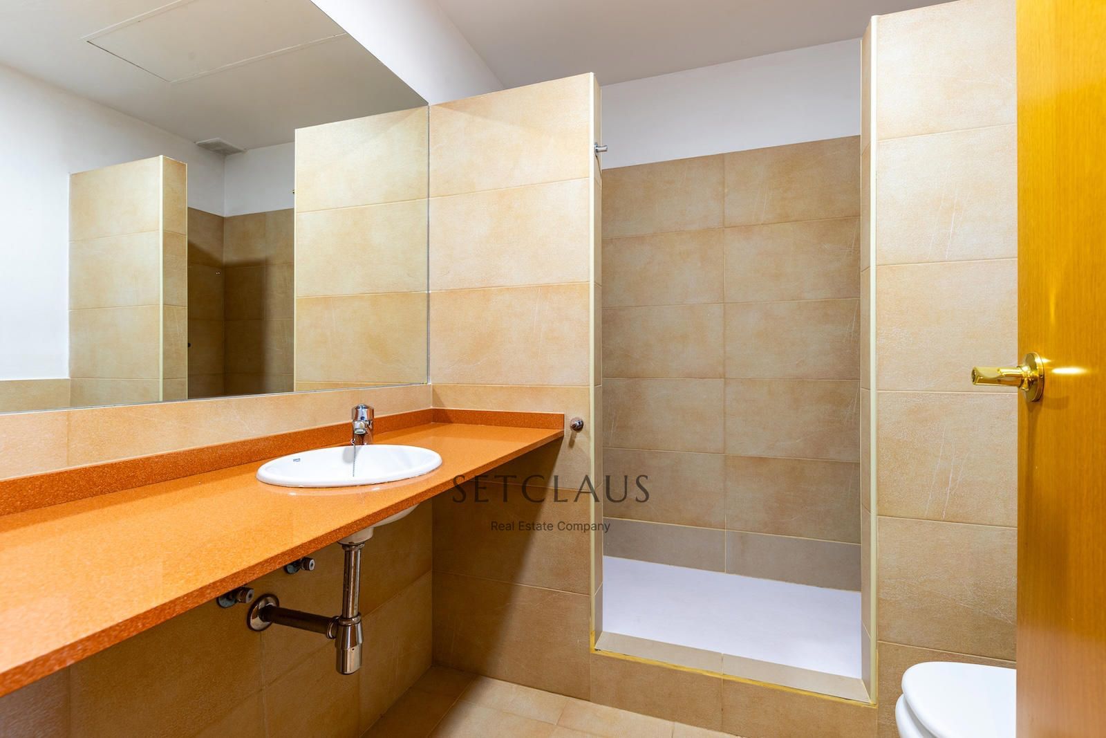 Comprar MONTGAT. Casa adosada amb jardí al Pla de Montgat foto 27