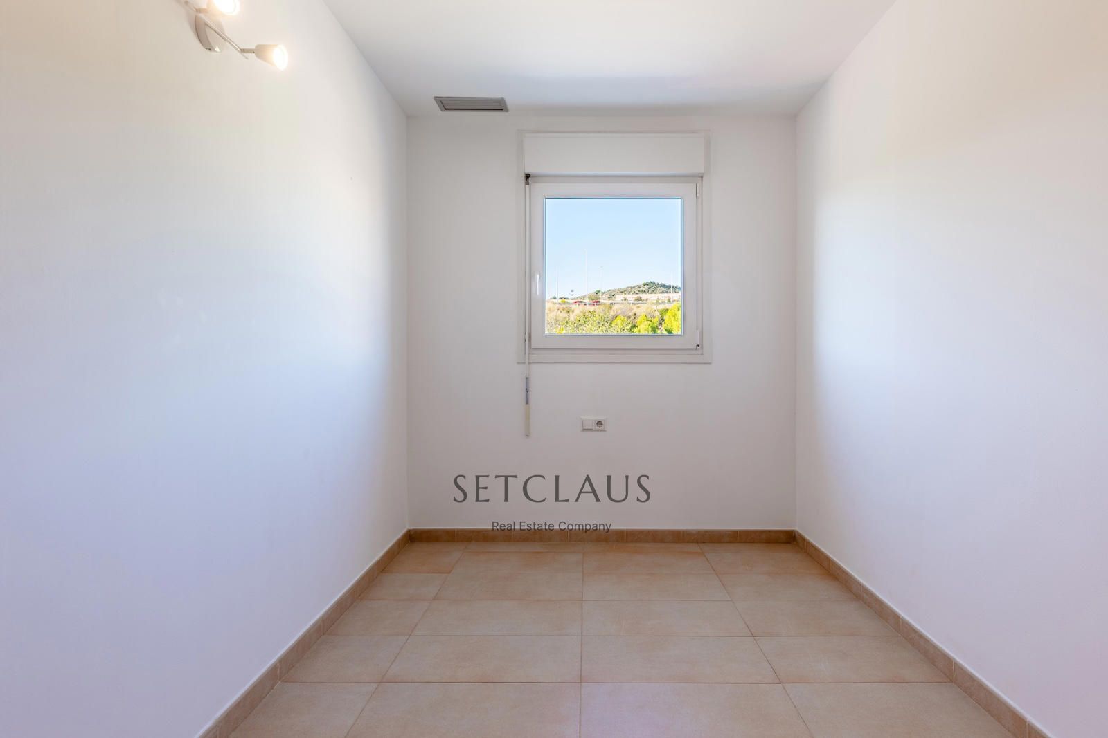 Comprar MONTGAT. Casa adosada amb jardí al Pla de Montgat foto 24