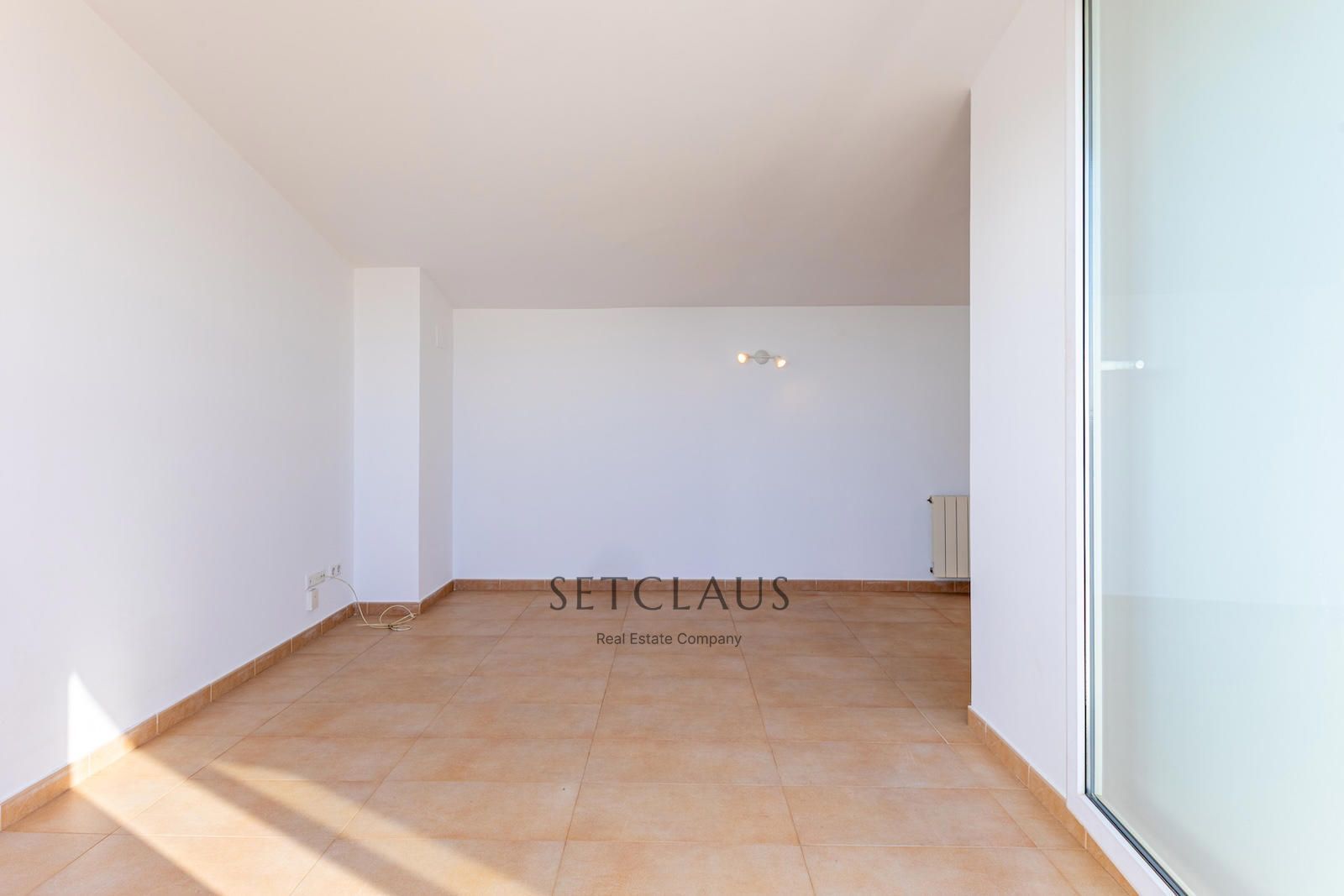 Comprar MONTGAT. Casa adosada amb jardí al Pla de Montgat foto 29