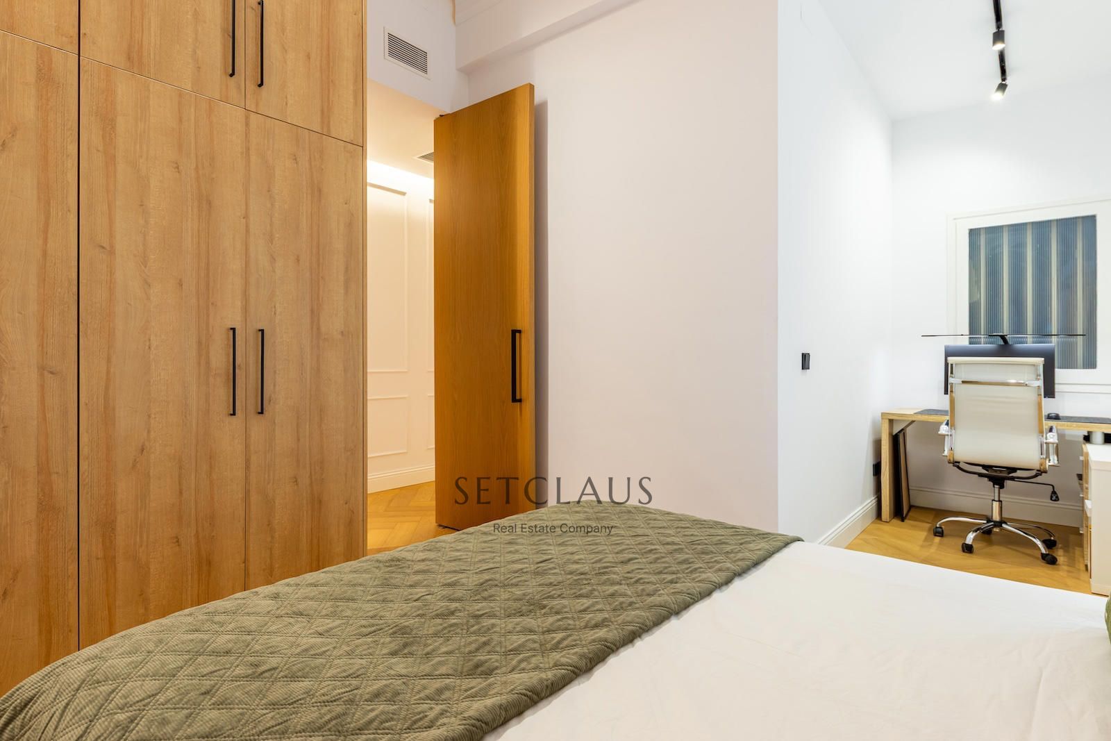 Comprar Principal modernista reformado con gran terraza en pleno Quadrat d’Or (Eixample Derecho) foto 41