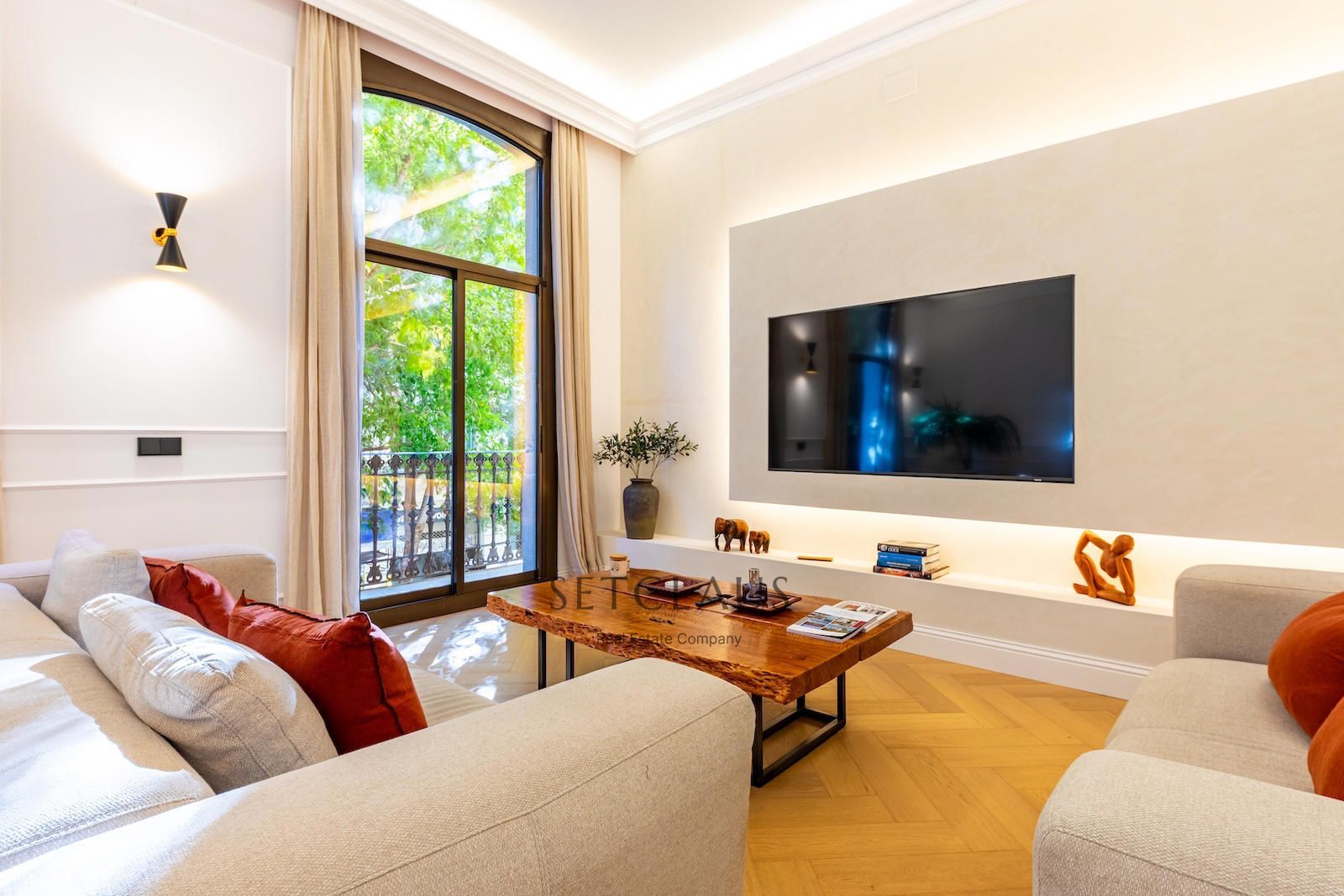 Comprar Principal modernista reformado con gran terraza en pleno Quadrat d’Or (Eixample Derecho) foto 6