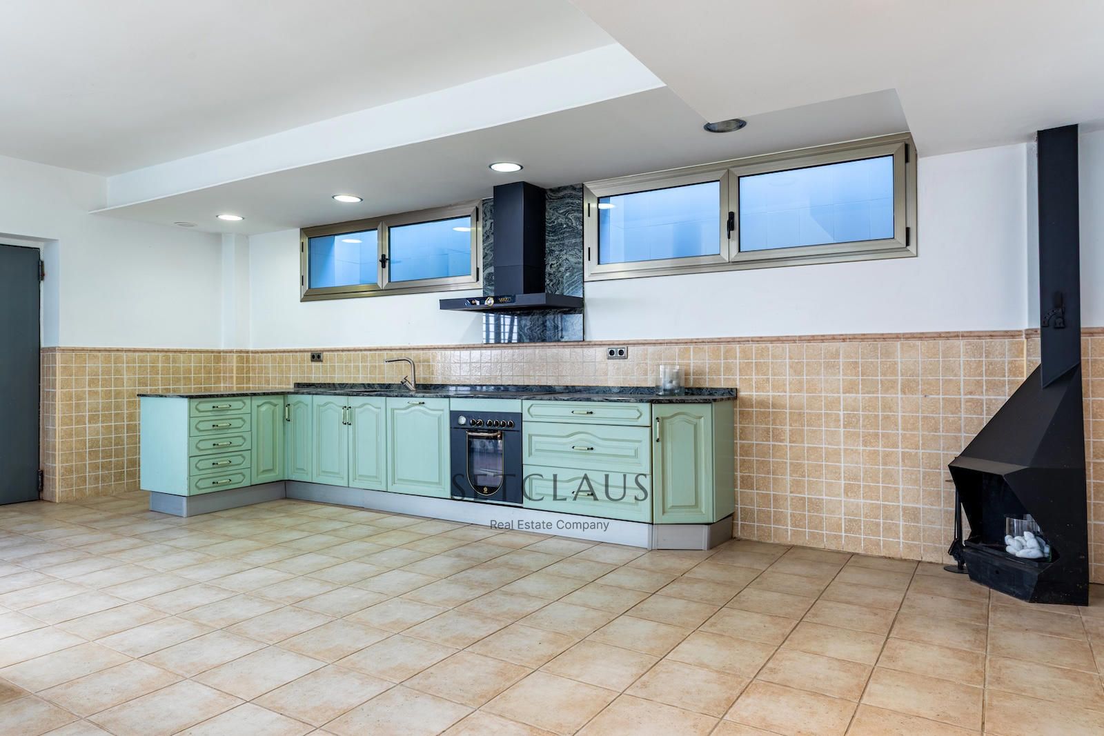 Comprar Chalet independiente con macrosuite, apartamento completo y piscina interior climatizada en Alella centre. foto 66