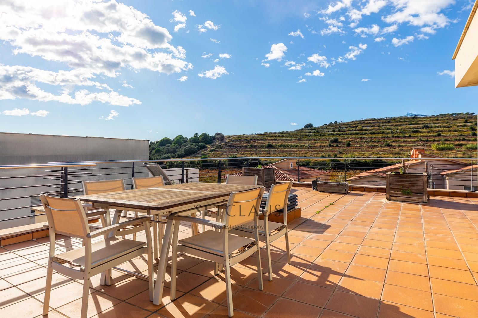 Comprar Chalet independiente con macrosuite, apartamento completo y piscina interior climatizada en Alella centre. foto 43