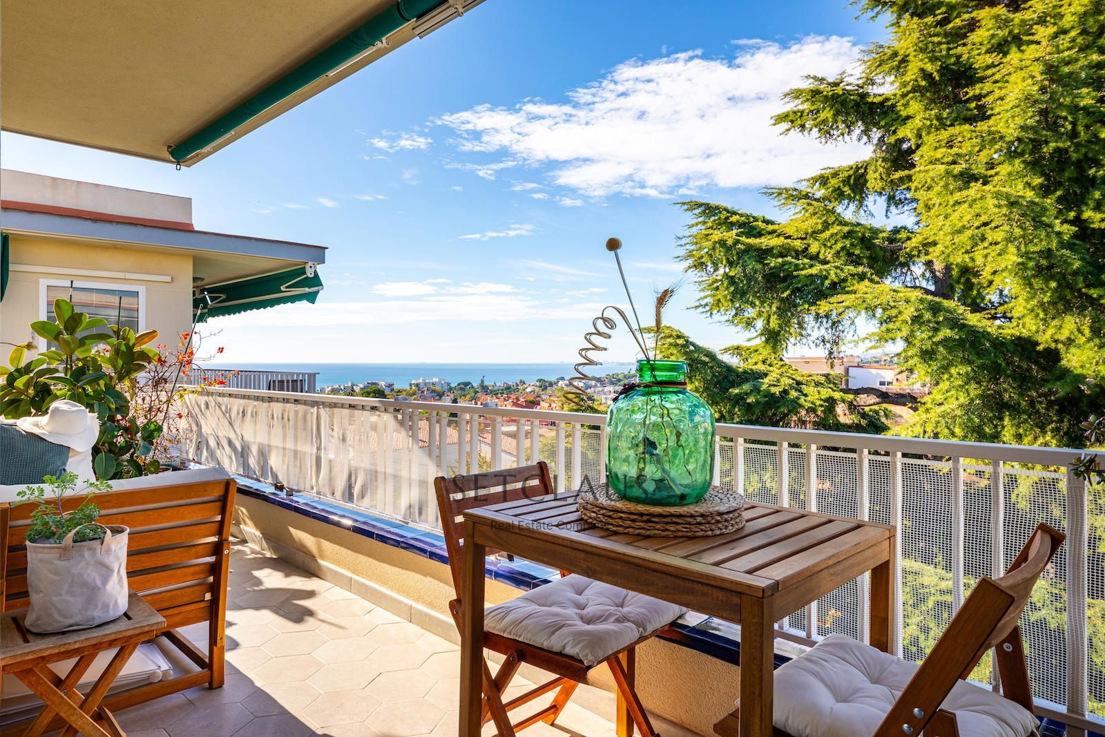 Inmueble Renovated apartment with 3 double bedrooms, unobstructed views, communal area and garage foto 5