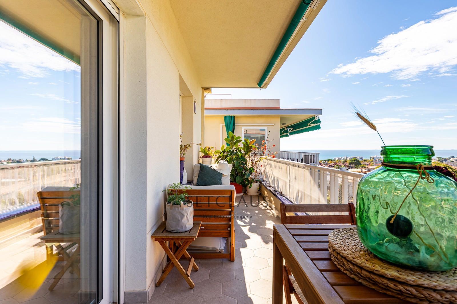 Inmueble Renovated apartment with 3 double bedrooms, unobstructed views, communal area and garage foto 8