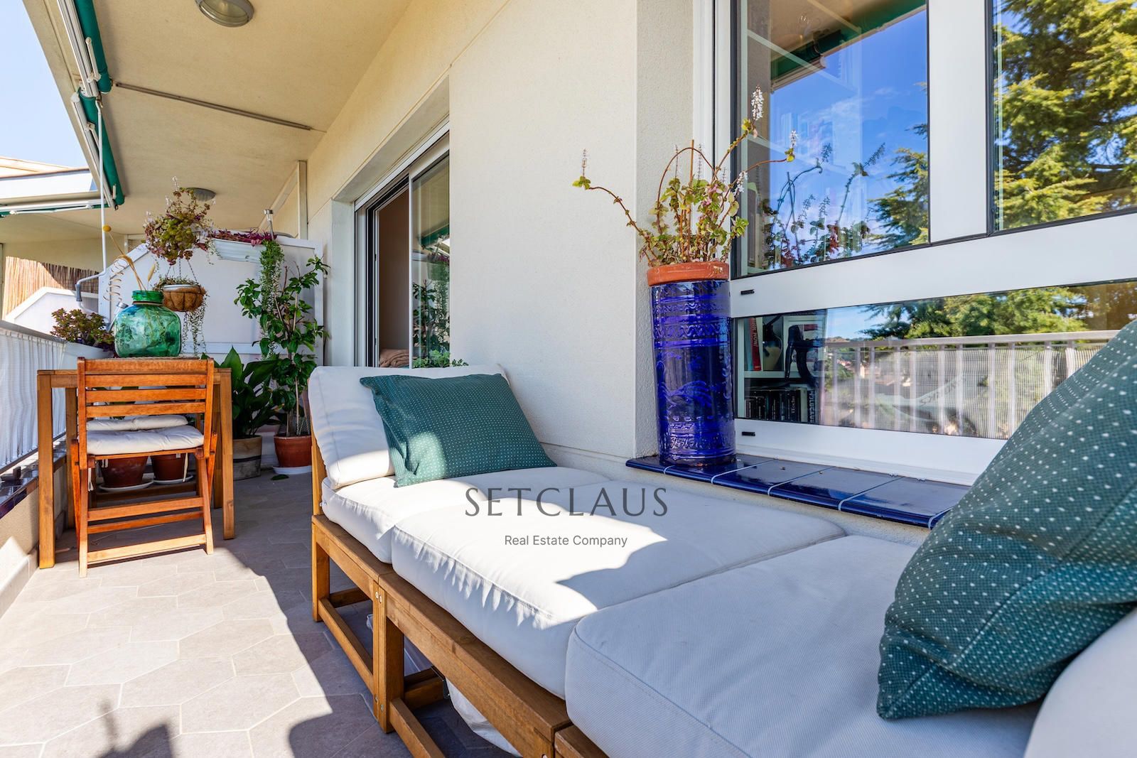 Inmueble Renovated apartment with 3 double bedrooms, unobstructed views, communal area and garage foto 10