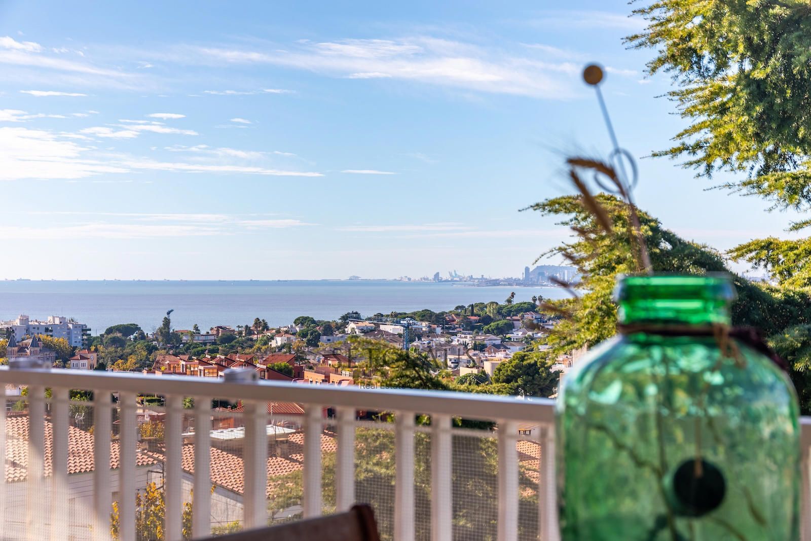 Inmueble Renovated apartment with 3 double bedrooms, unobstructed views, communal area and garage foto 12