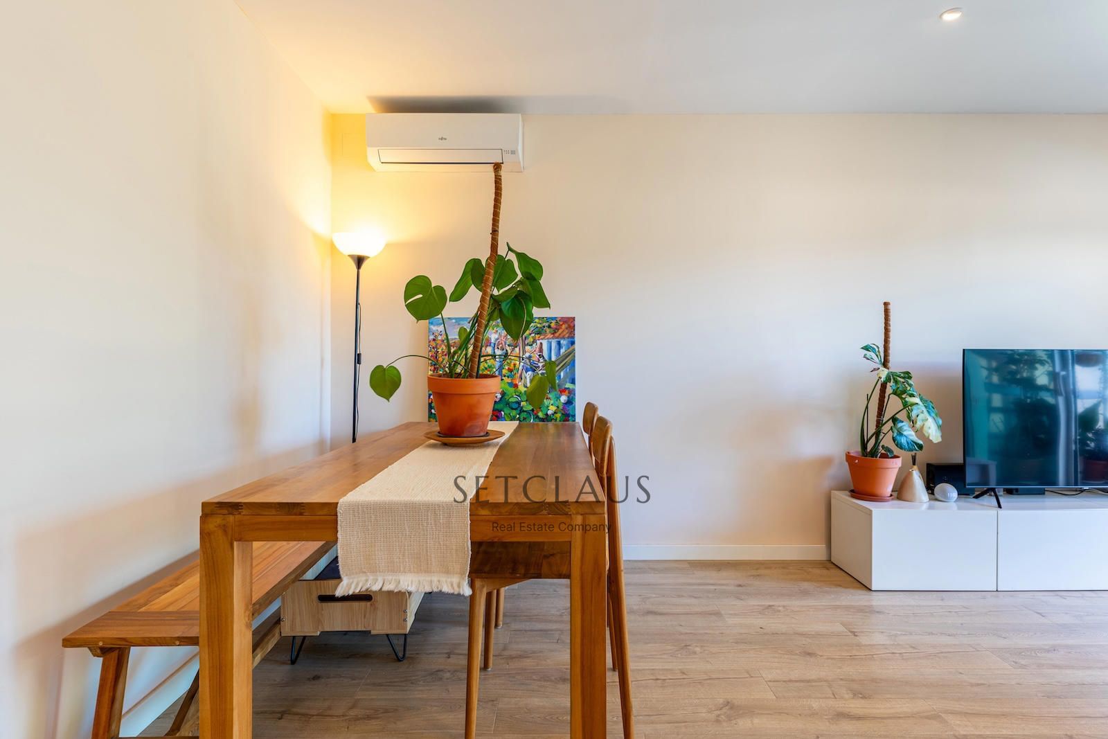 Inmueble Renovated apartment with 3 double bedrooms, unobstructed views, communal area and garage foto 7