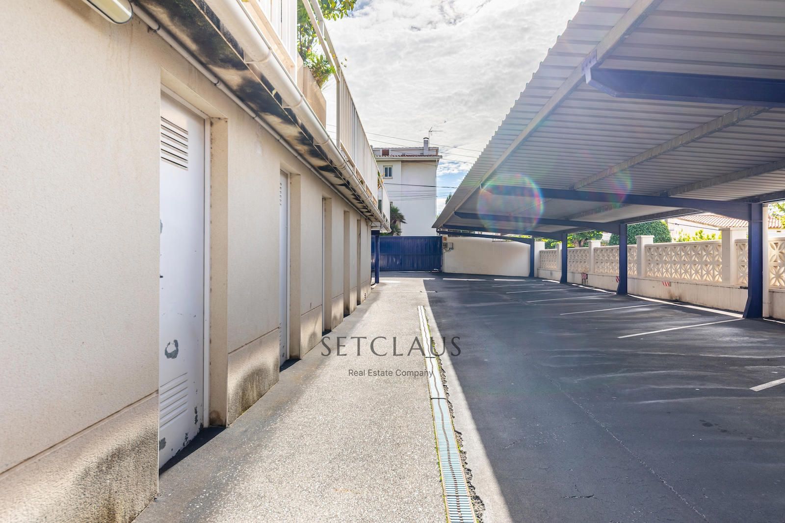 Inmueble Renovated apartment with 3 double bedrooms, unobstructed views, communal area and garage foto 27