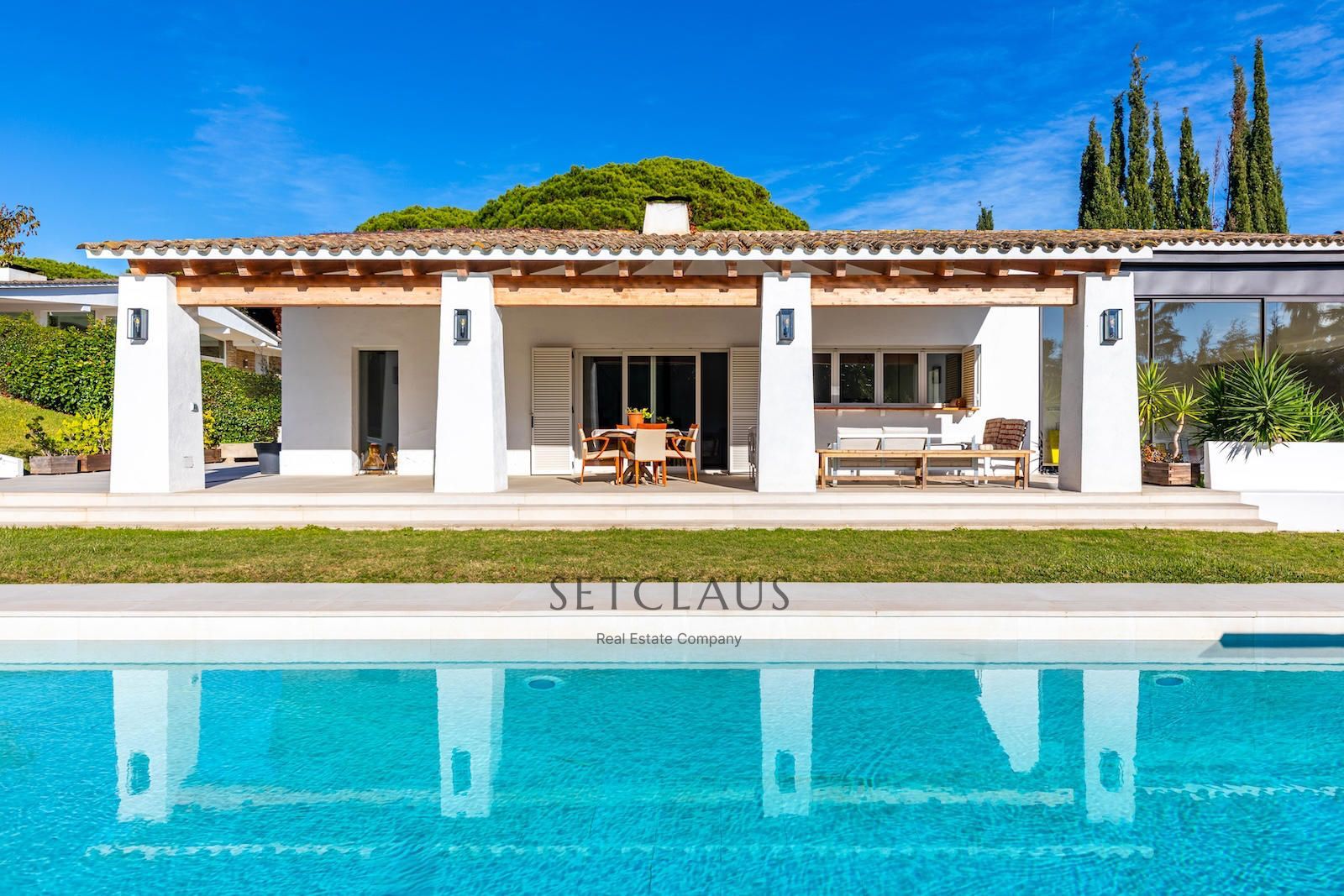 Inmueble Chalet independiente, con gran parcela, vistas y casa de invitados foto 3