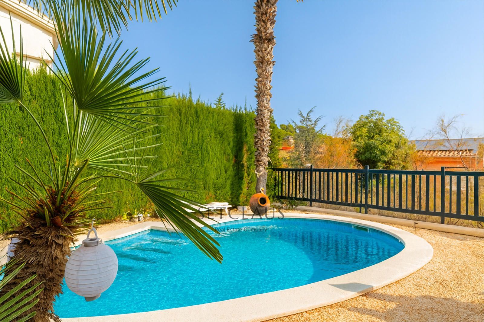 Inmueble Adosado con vistas, buhardilla y piscina privada en Tiana foto 5