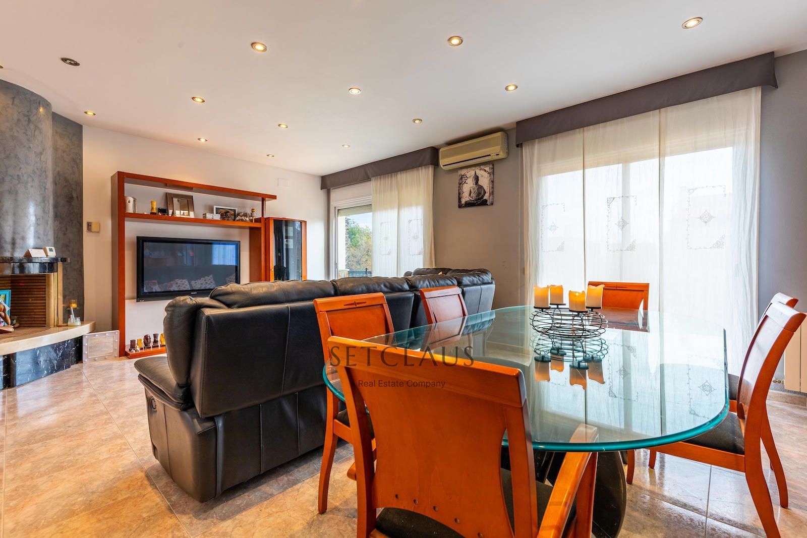 Inmueble Adosado con vistas, buhardilla y piscina privada en Tiana foto 14