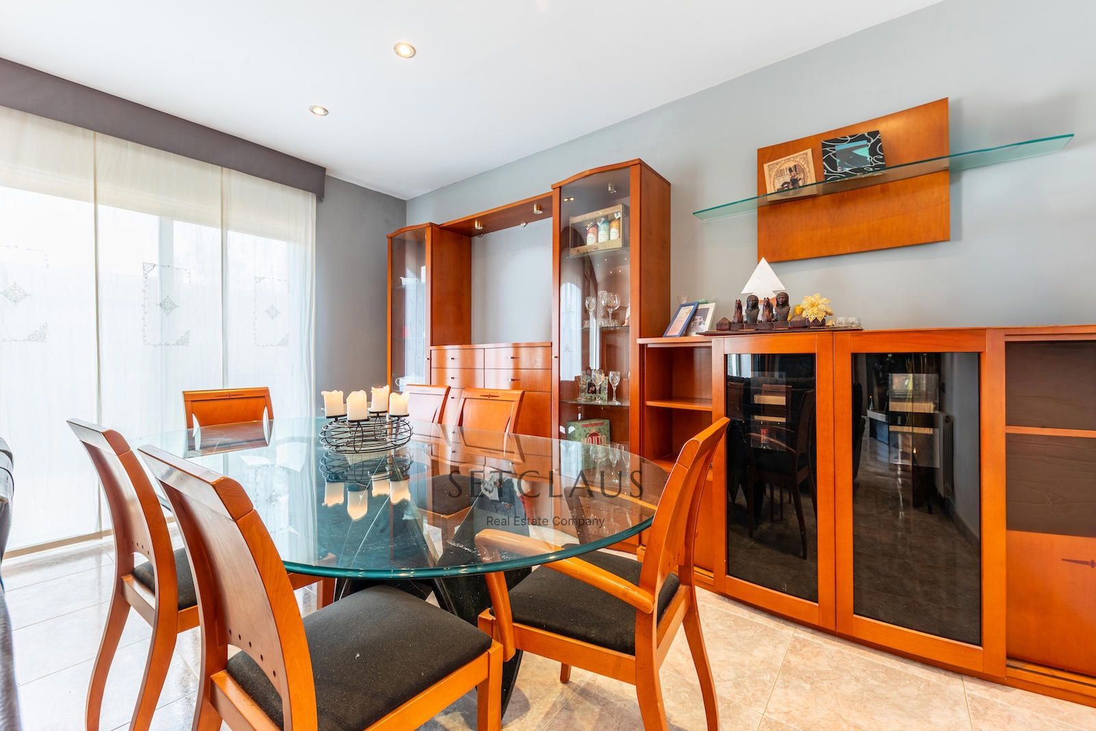 Inmueble Adosado con vistas, buhardilla y piscina privada en Tiana foto 16