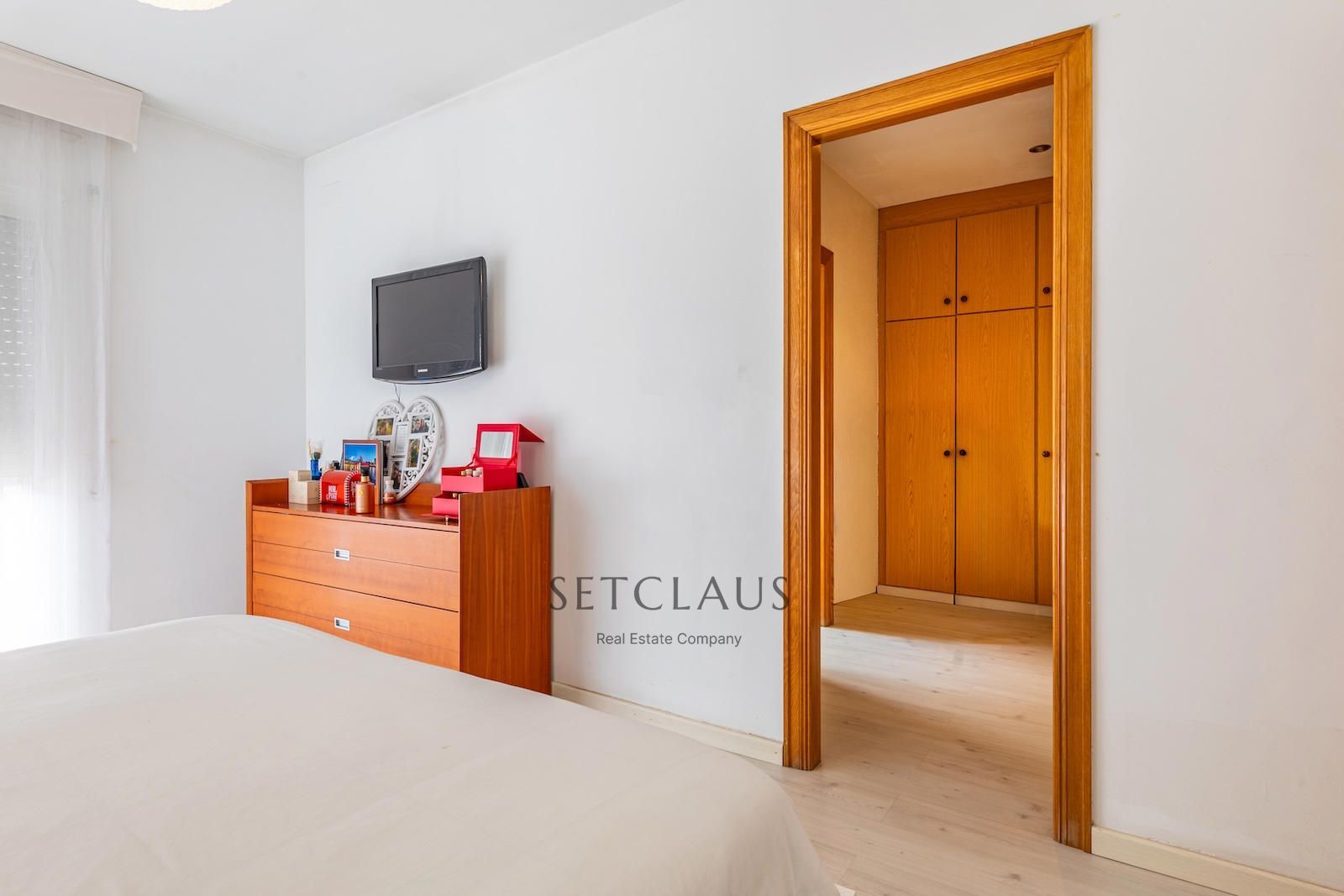 Inmueble Adosado con vistas, buhardilla y piscina privada en Tiana foto 29