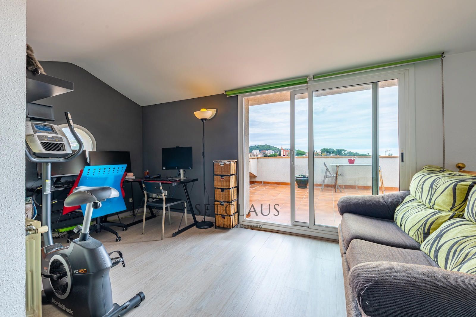 Inmueble Adosado con vistas, buhardilla y piscina privada en Tiana foto 40