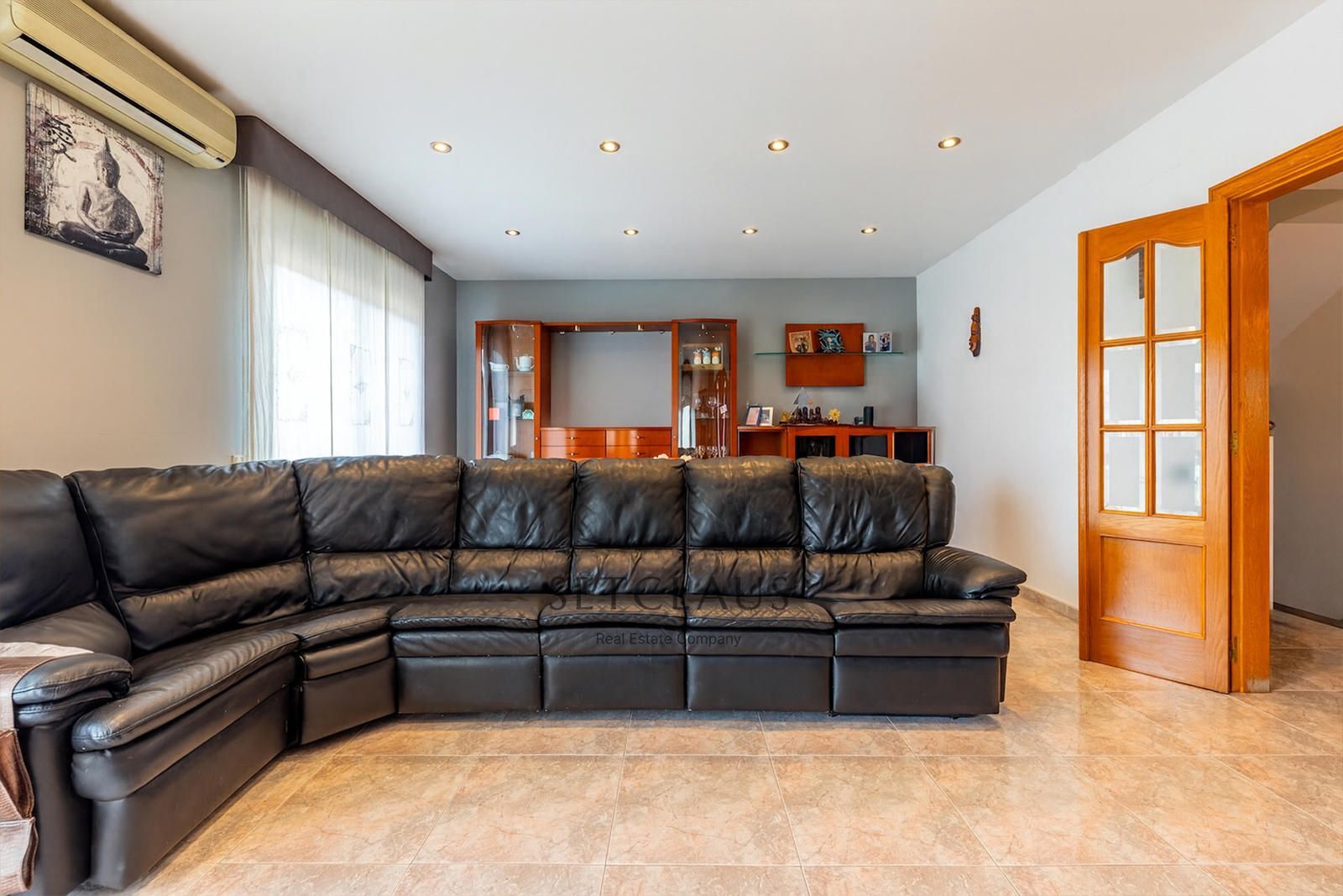 Inmueble Adosado con vistas, buhardilla y piscina privada en Tiana foto 17