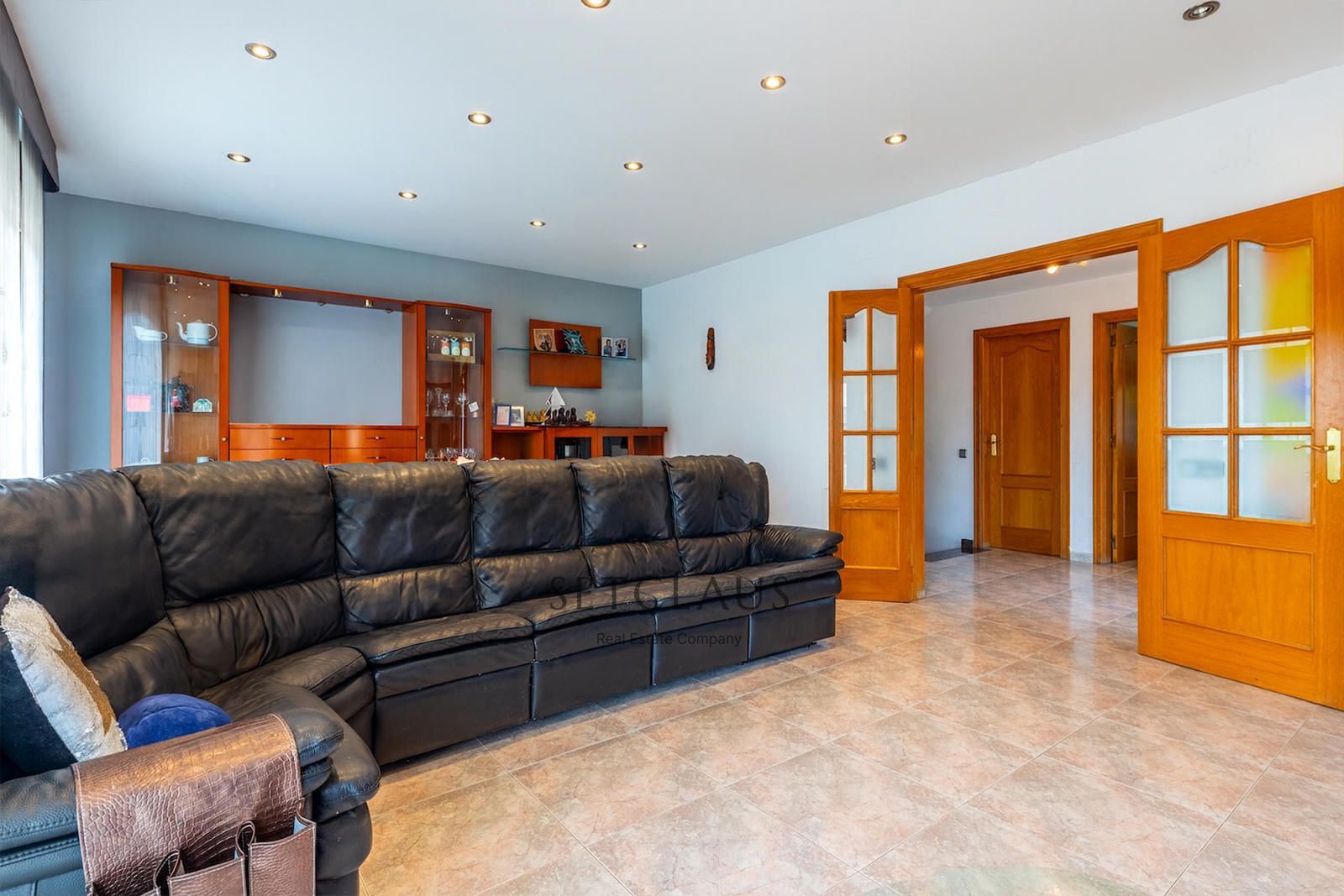 Inmueble Adosado con vistas, buhardilla y piscina privada en Tiana foto 18