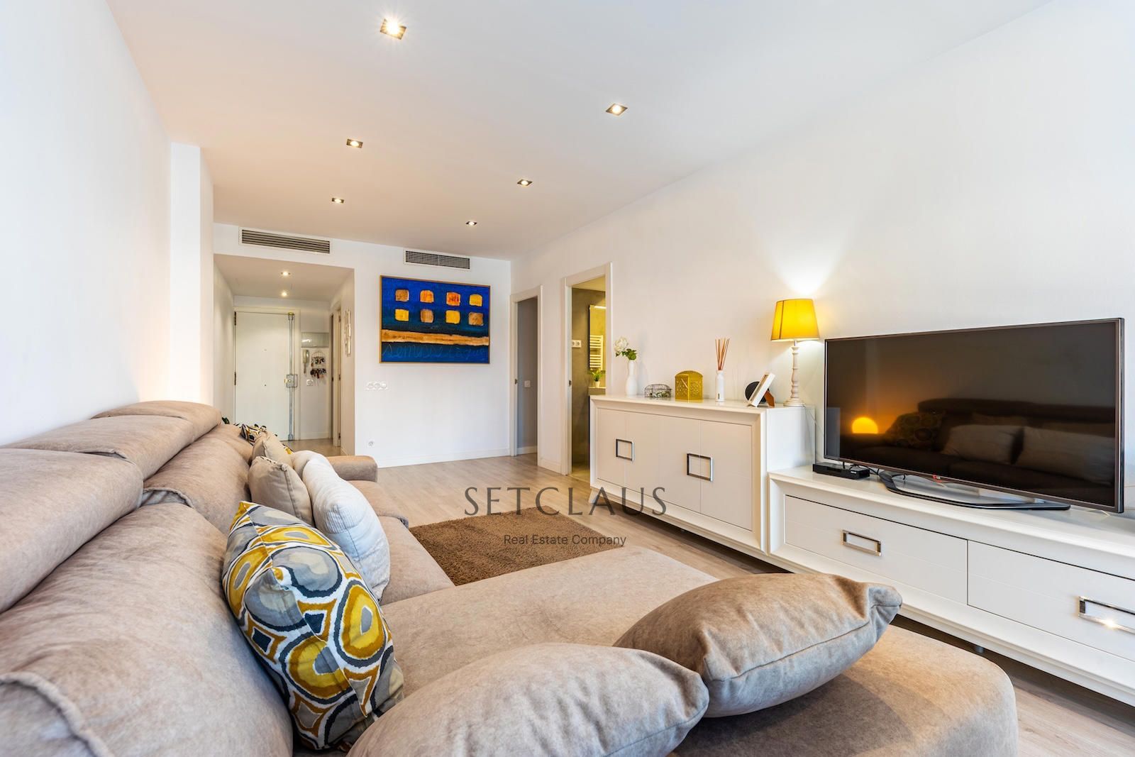 Inmueble Piso luminoso reformado con 3 habitaciones en Provençals del Poblenou foto 2