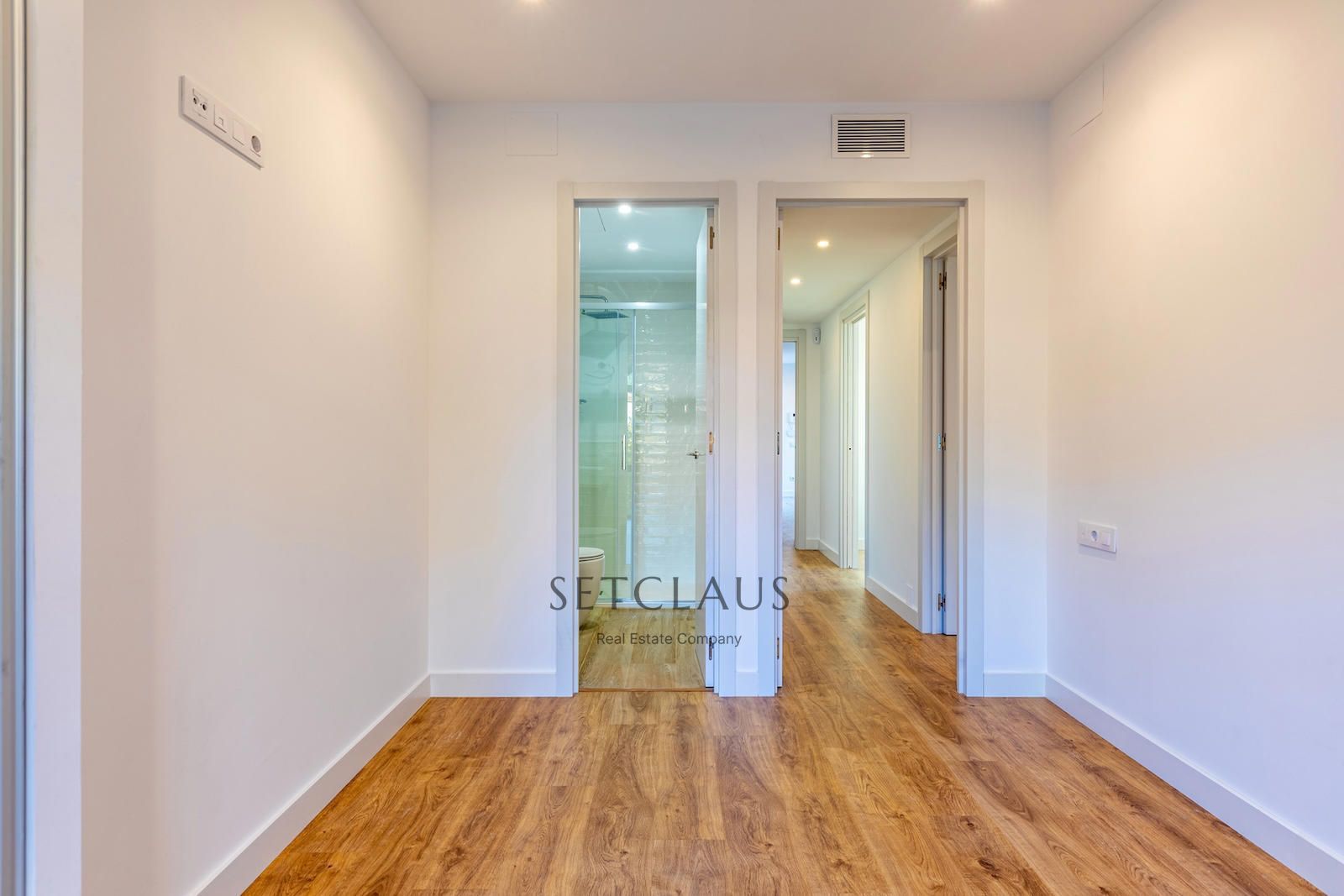 Comprar Piso recien reformado con terraza foto 13