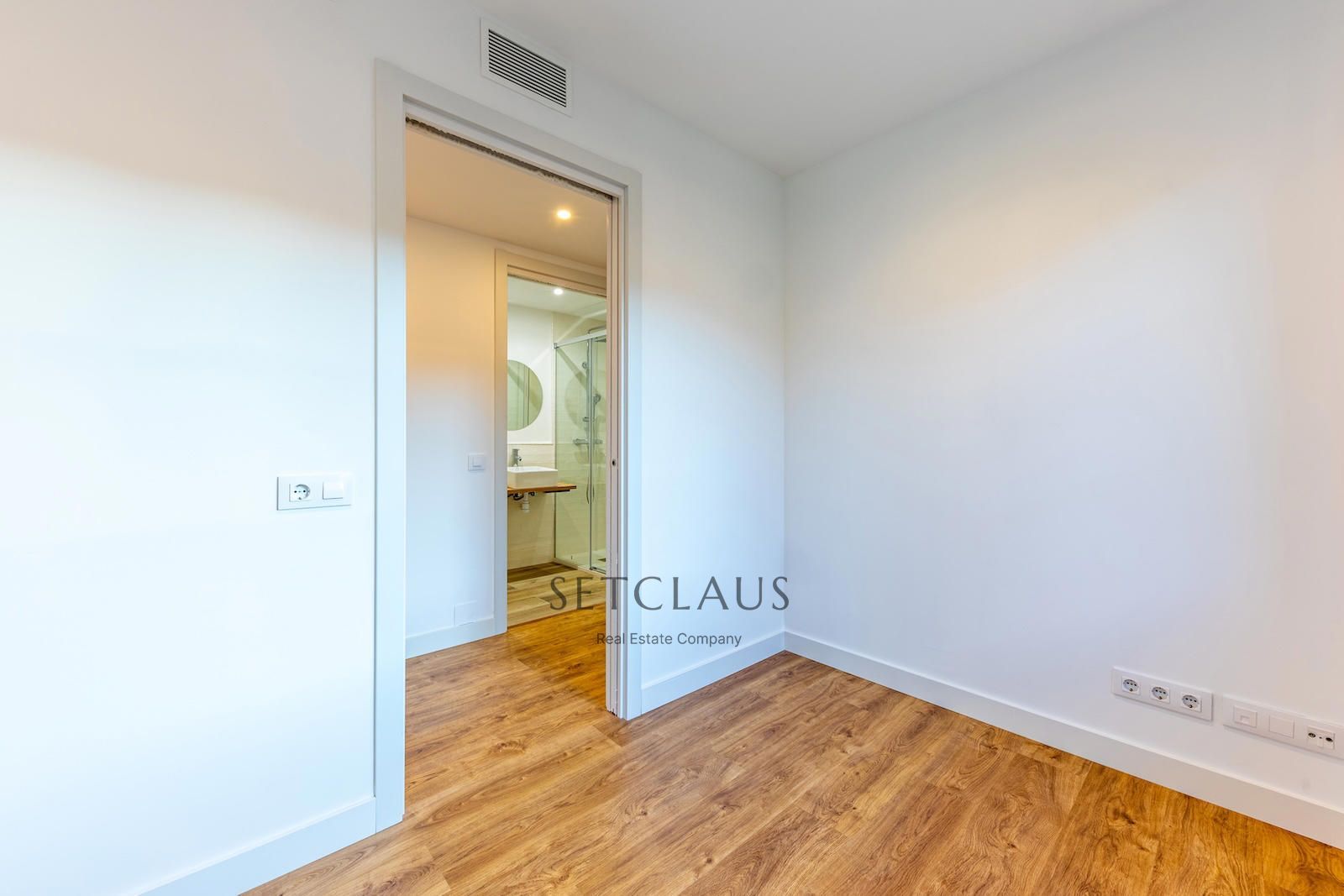 Comprar Piso recien reformado con terraza foto 19