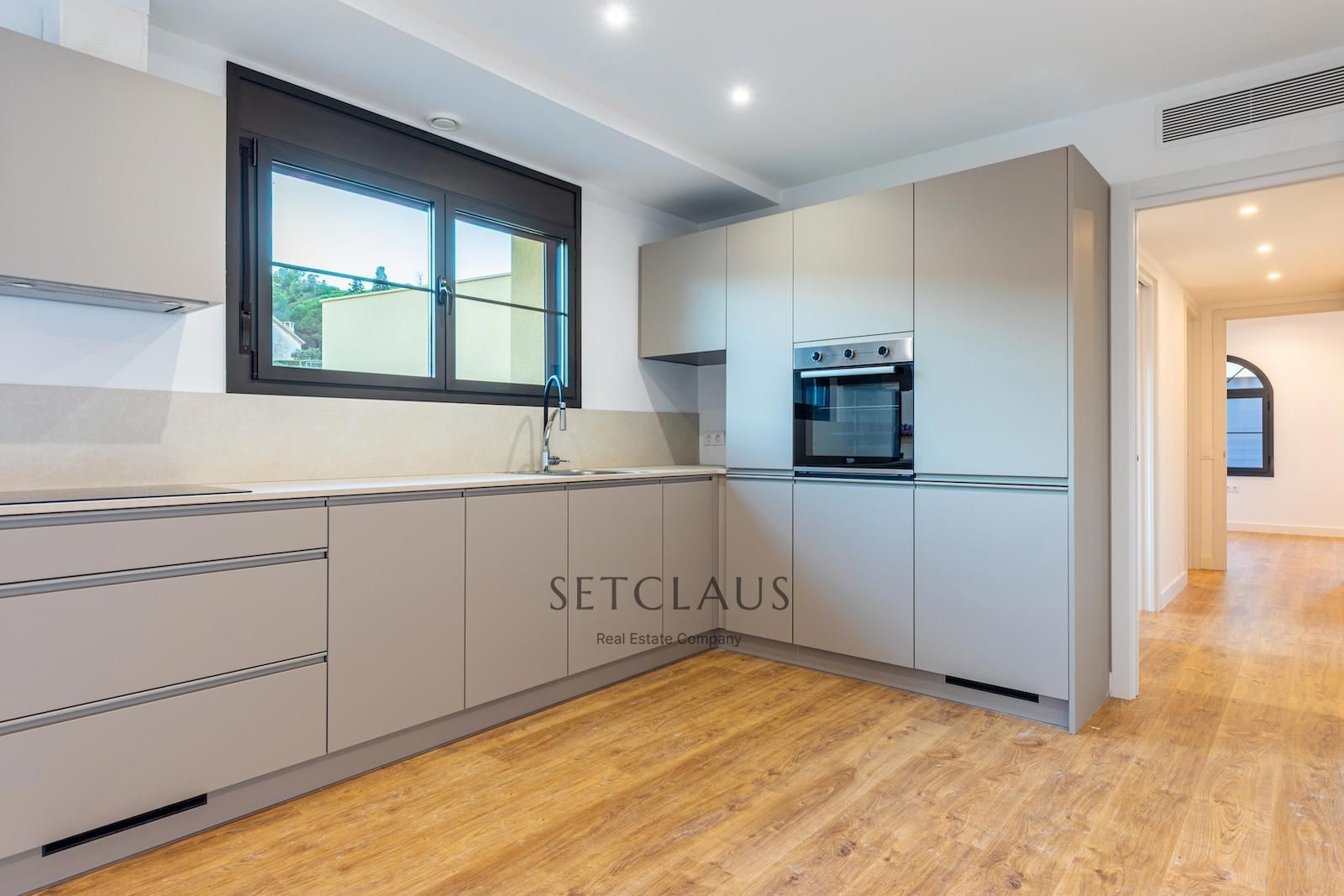 Comprar Piso recien reformado con terraza foto 6