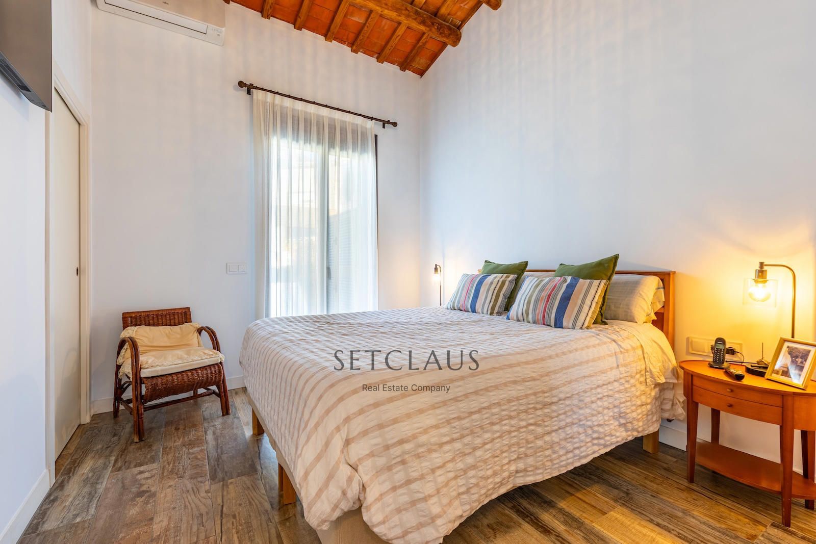 Inmueble Casa adosada de pueblo rehabilitada en 2018 con piscina salada en el centro de Mataró foto 20