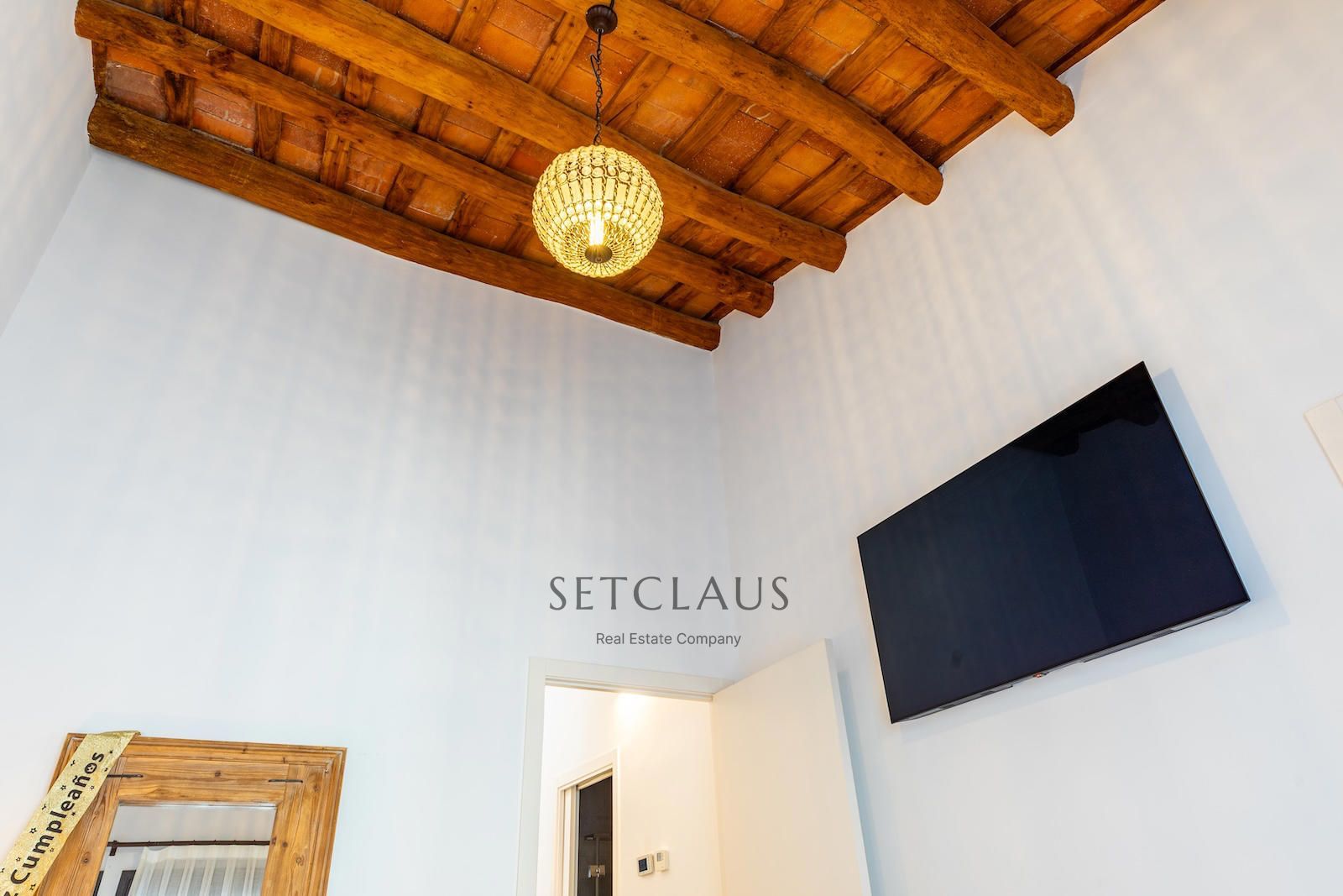 Inmueble Casa adosada de pueblo rehabilitada en 2018 con piscina salada en el centro de Mataró foto 22