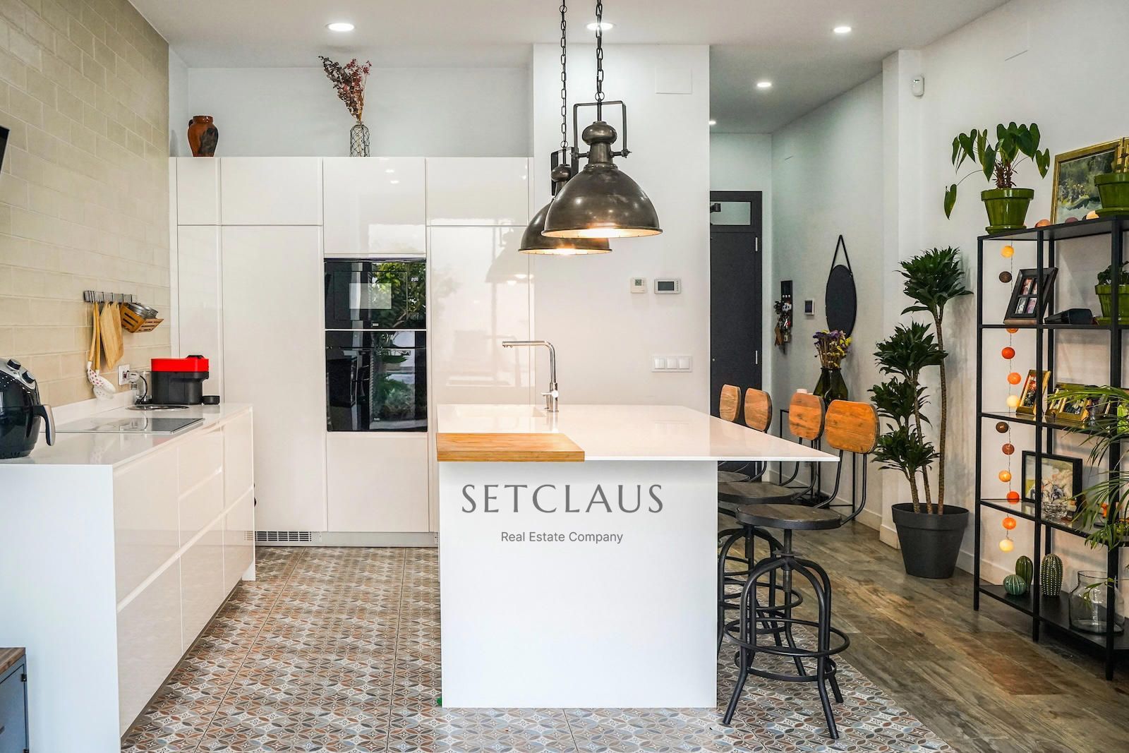 Inmueble Casa adosada de pueblo rehabilitada en 2018 con piscina salada en el centro de Mataró foto 11