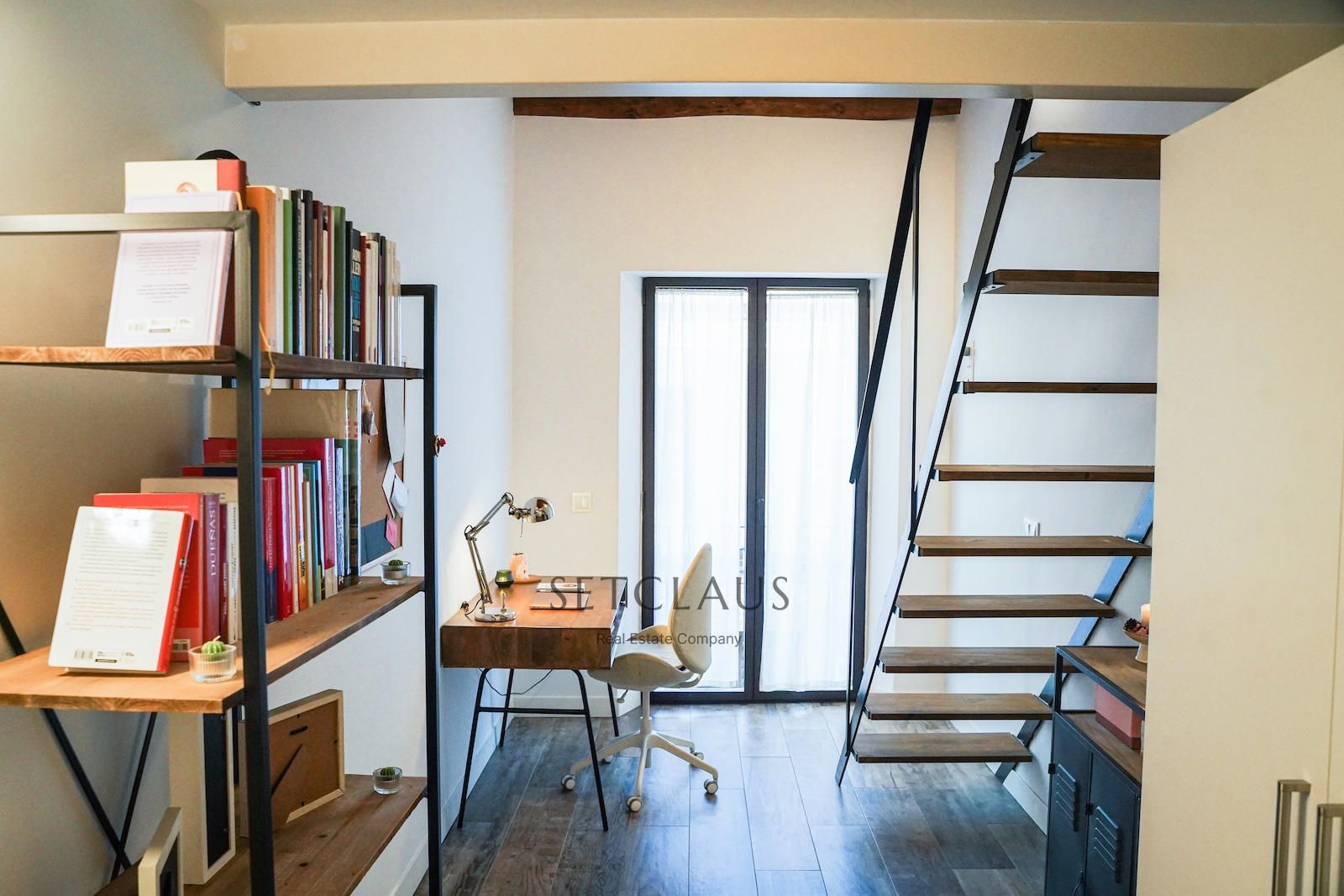 Inmueble Casa adosada de pueblo rehabilitada en 2018 con piscina salada en el centro de Mataró foto 30