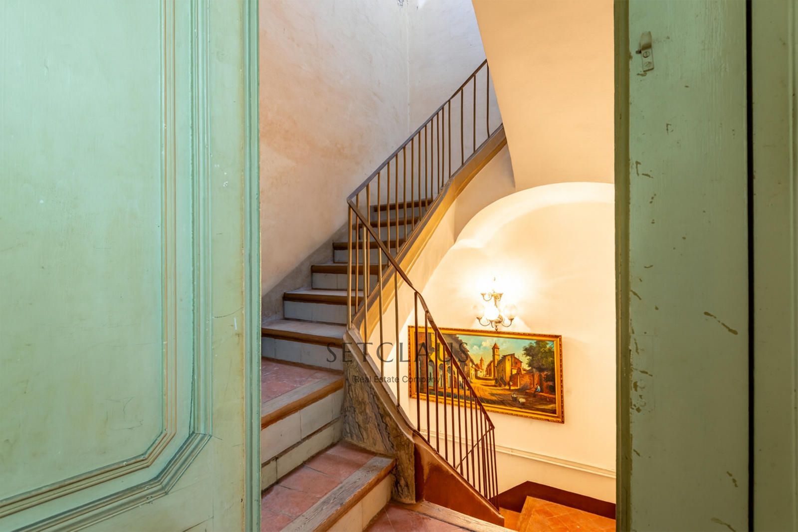 Comprar Casa de pueblo a reformar, con terraza, patio y buhardilla en el centro de El Masnou foto 28