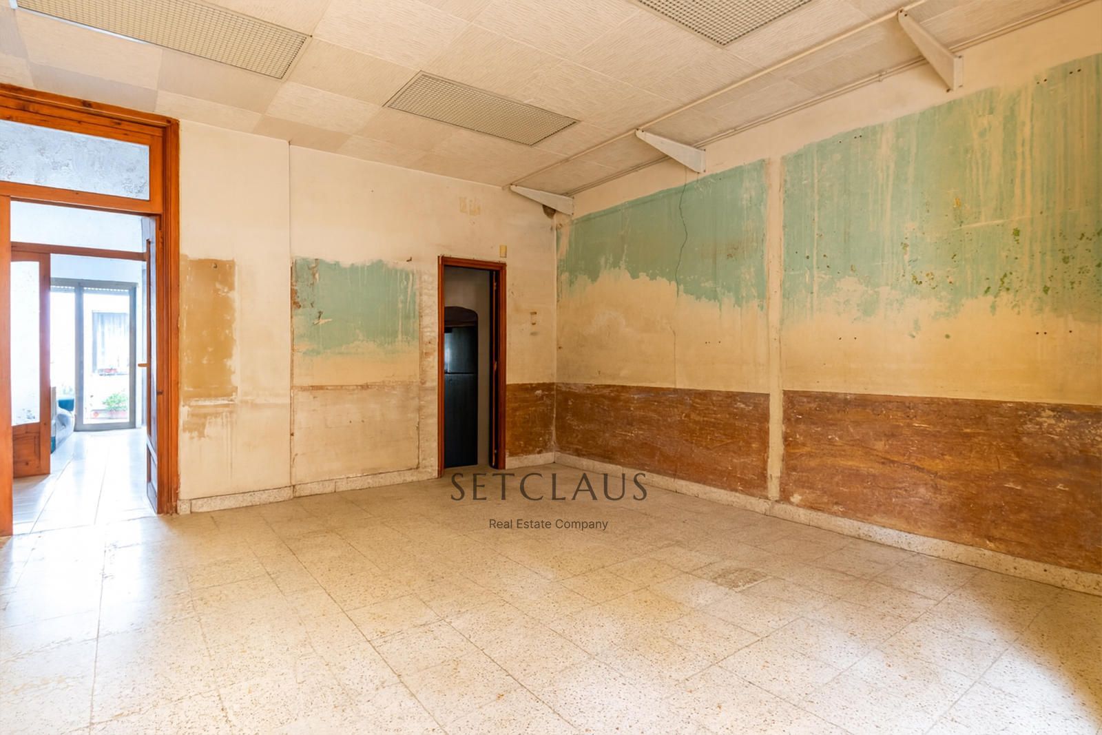 Comprar Casa de pueblo a reformar, con terraza, patio y buhardilla en el centro de El Masnou foto 31
