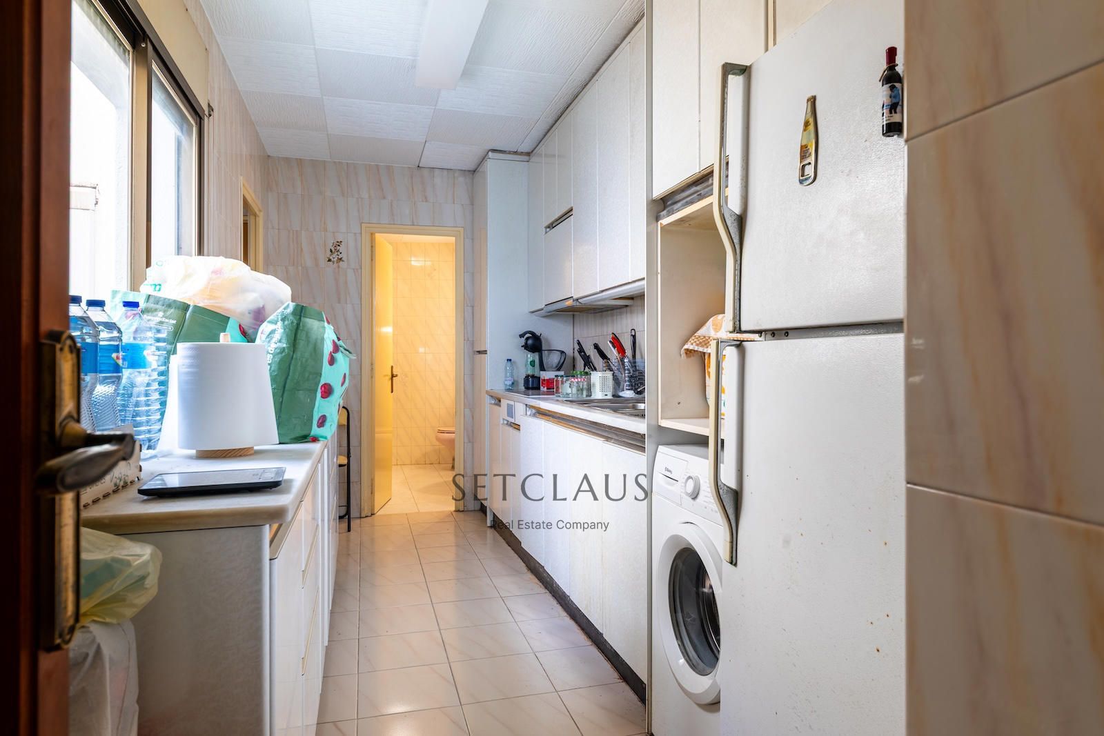 Comprar Casa de pueblo a reformar, con terraza, patio y buhardilla en el centro de El Masnou foto 11