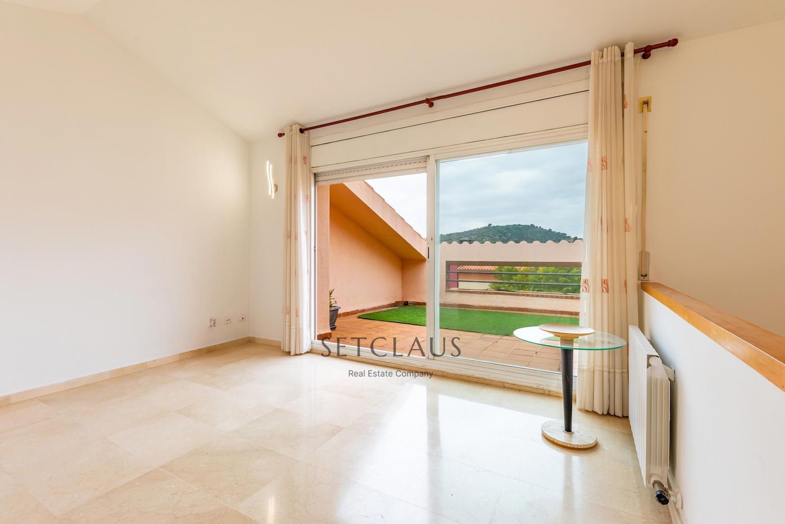 Inmueble Adosada en zona tranquila y cerca del centro del pueblo foto 36