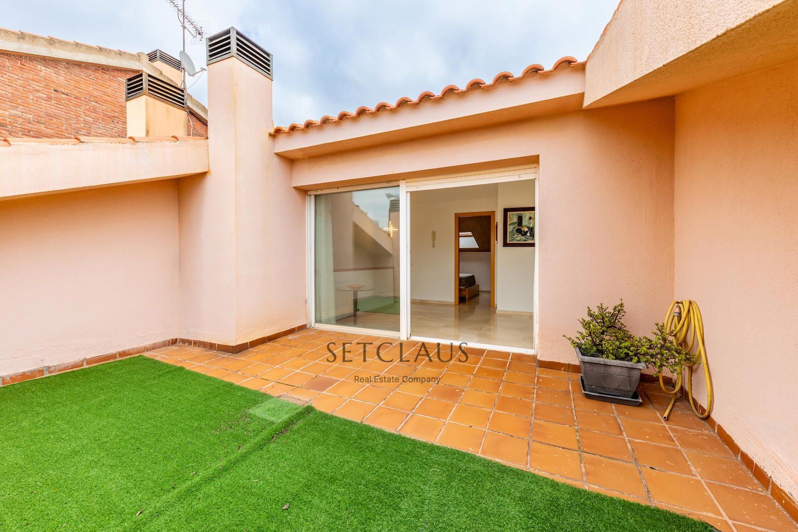 Inmueble Adosada en zona tranquila y cerca del centro del pueblo foto 38