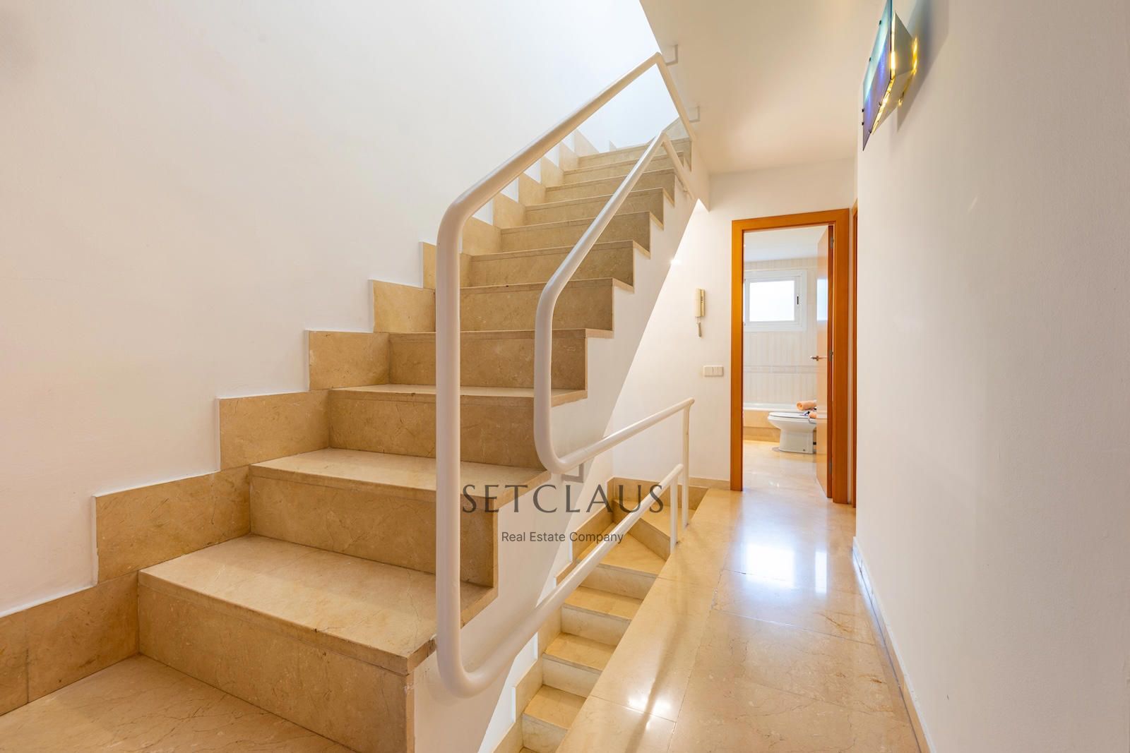 Inmueble Adosada en zona tranquila y cerca del centro del pueblo foto 40