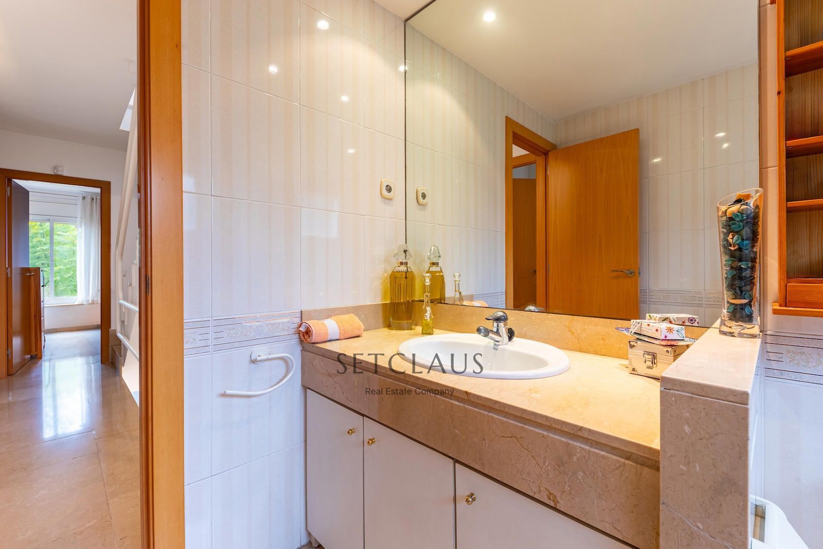 Inmueble Adosada en zona tranquila y cerca del centro del pueblo foto 45