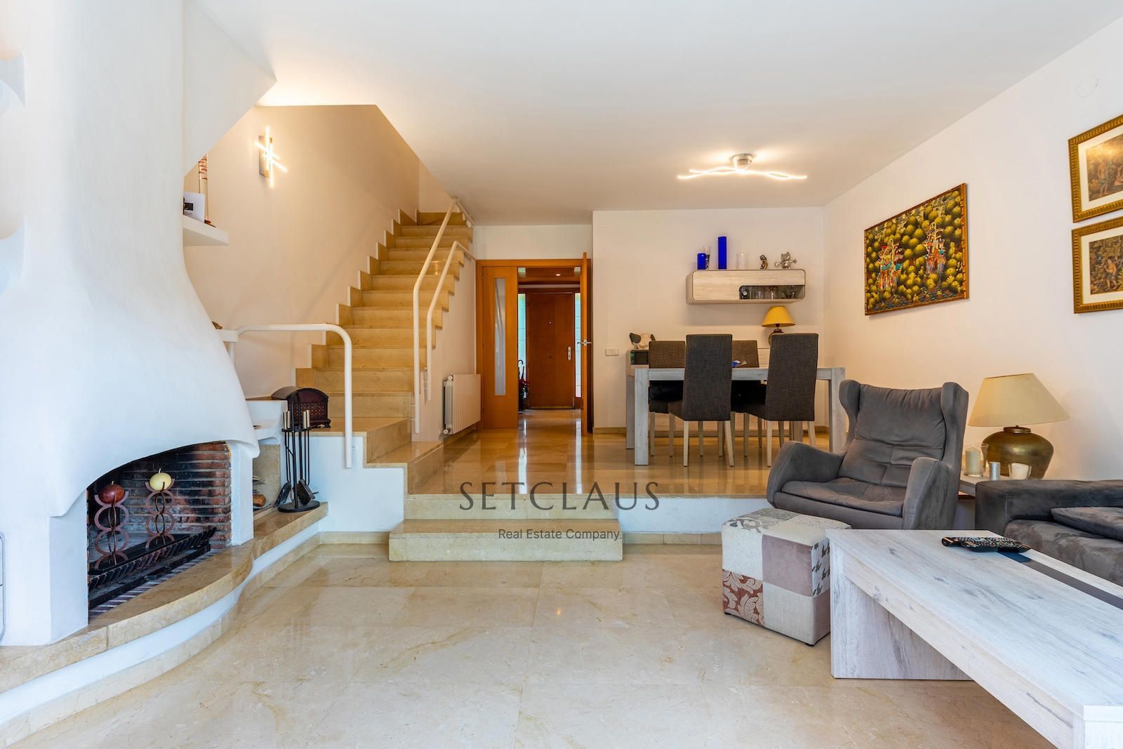 Inmueble Adosada en zona tranquila y cerca del centro del pueblo foto 2