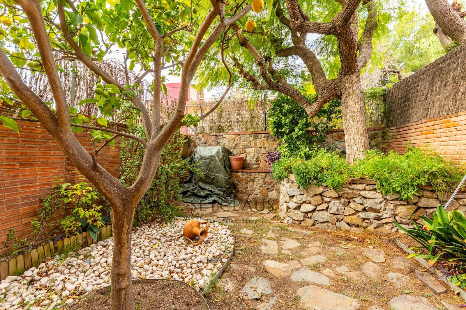 Inmueble Adosada en zona tranquila y cerca del centro del pueblo foto 14