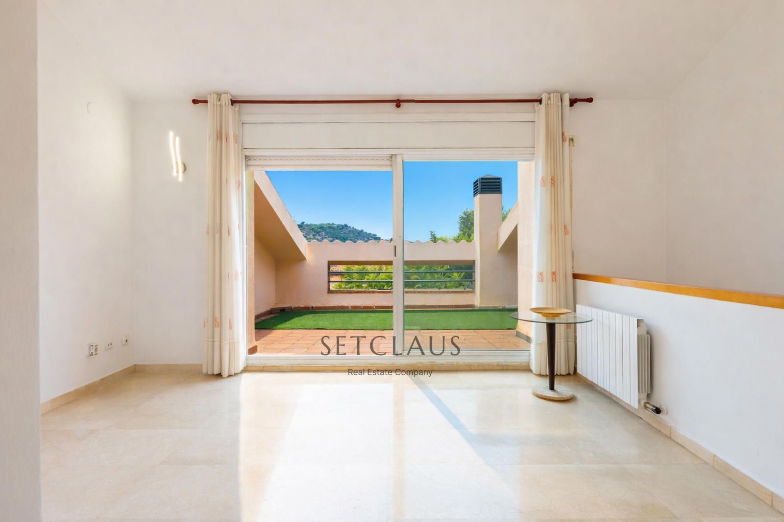 Comprar Adosada en zona tranquila y cerca del centro del pueblo foto 35