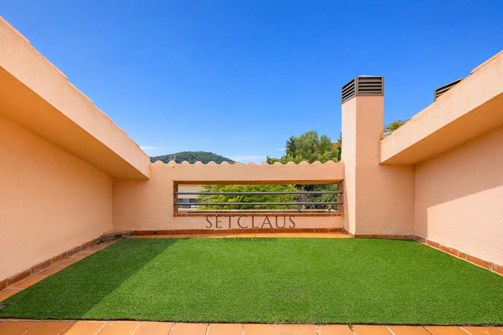 Comprar Adosada en zona tranquila y cerca del centro del pueblo foto 37