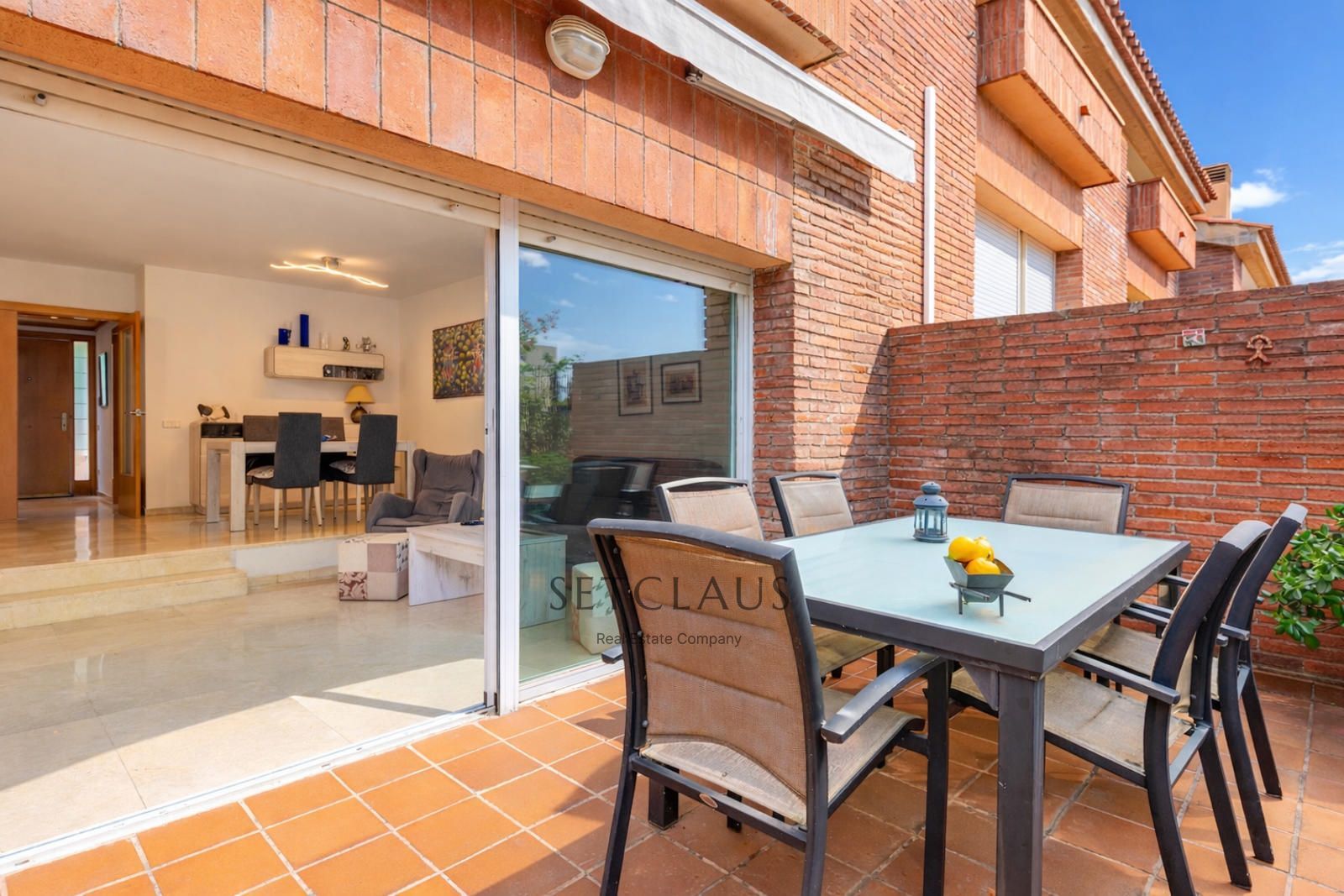 Comprar Adosada en zona tranquila y cerca del centro del pueblo foto 11