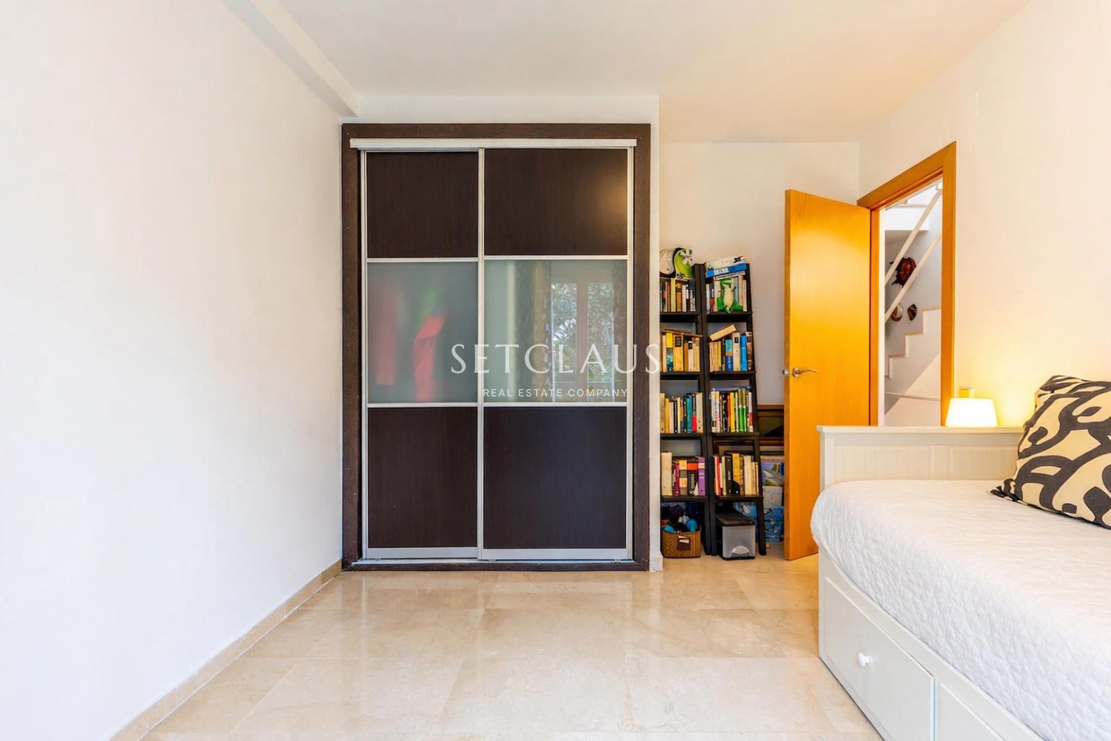 Comprar Casa adossada en zona tranquil·la i a prop del centre del poble foto 42