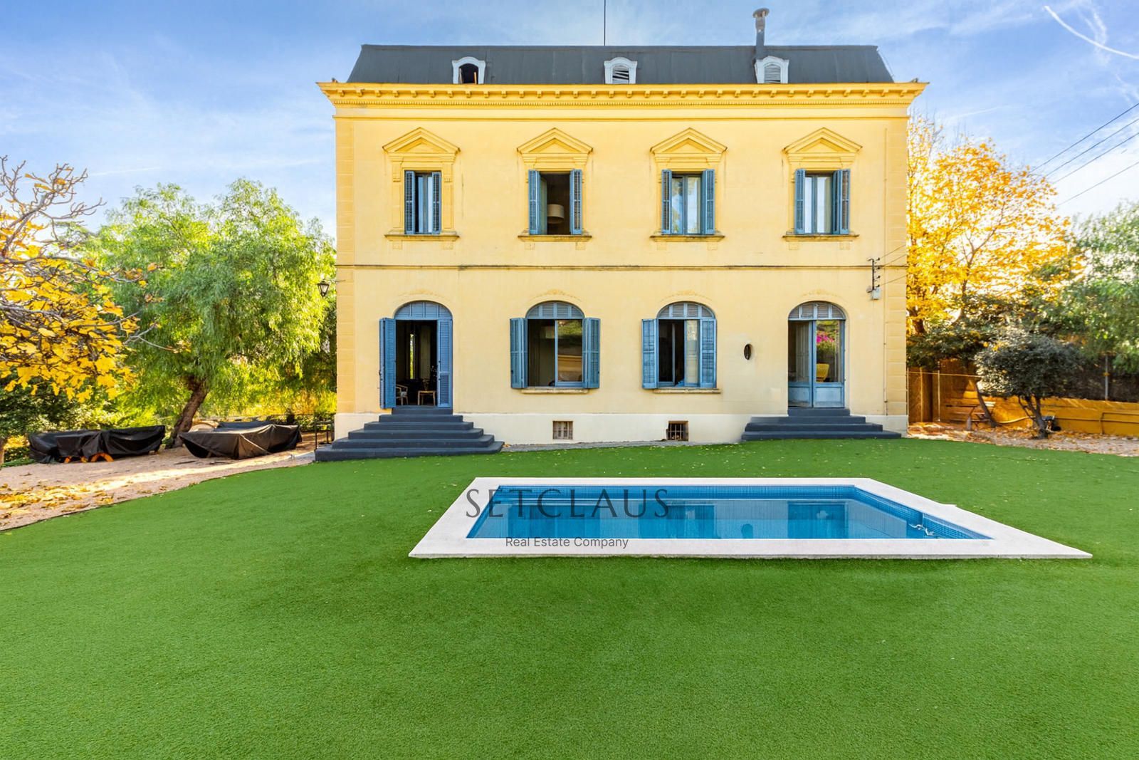 Inmueble Casa colonial neoclásica catalogada con jardín y piscina en El Masnou foto 1