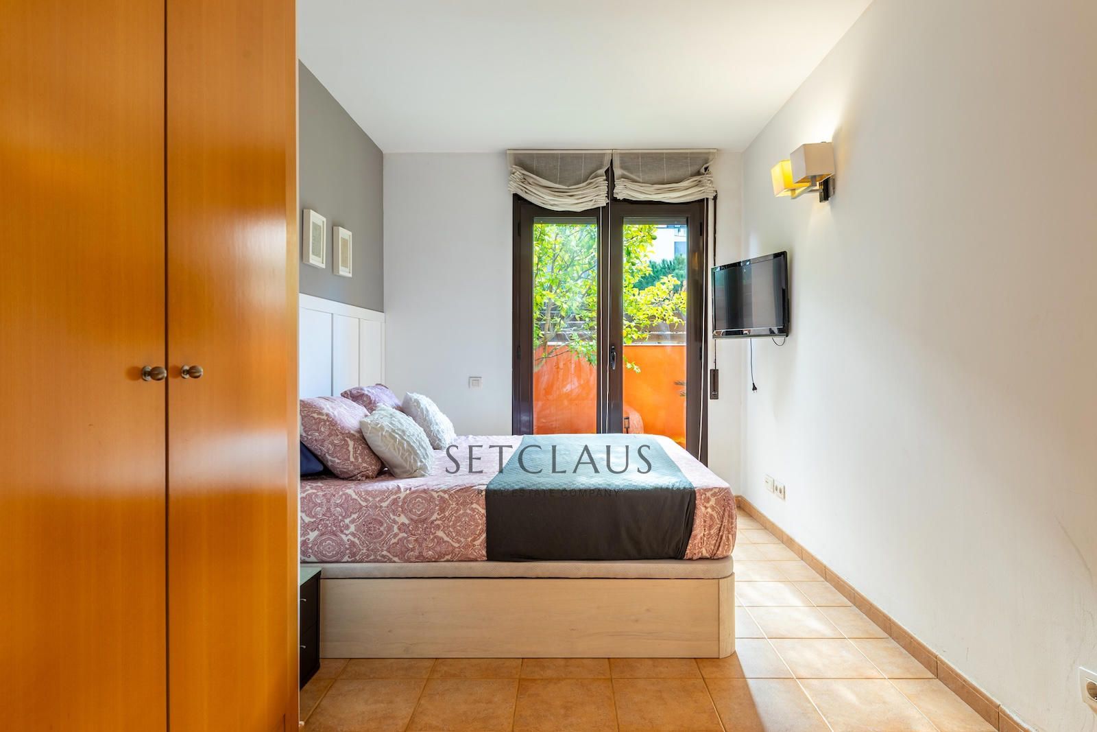 Comprar Apartamento con gran terraza, parking y piscina en Fenals (Lloret de Mar) foto 25