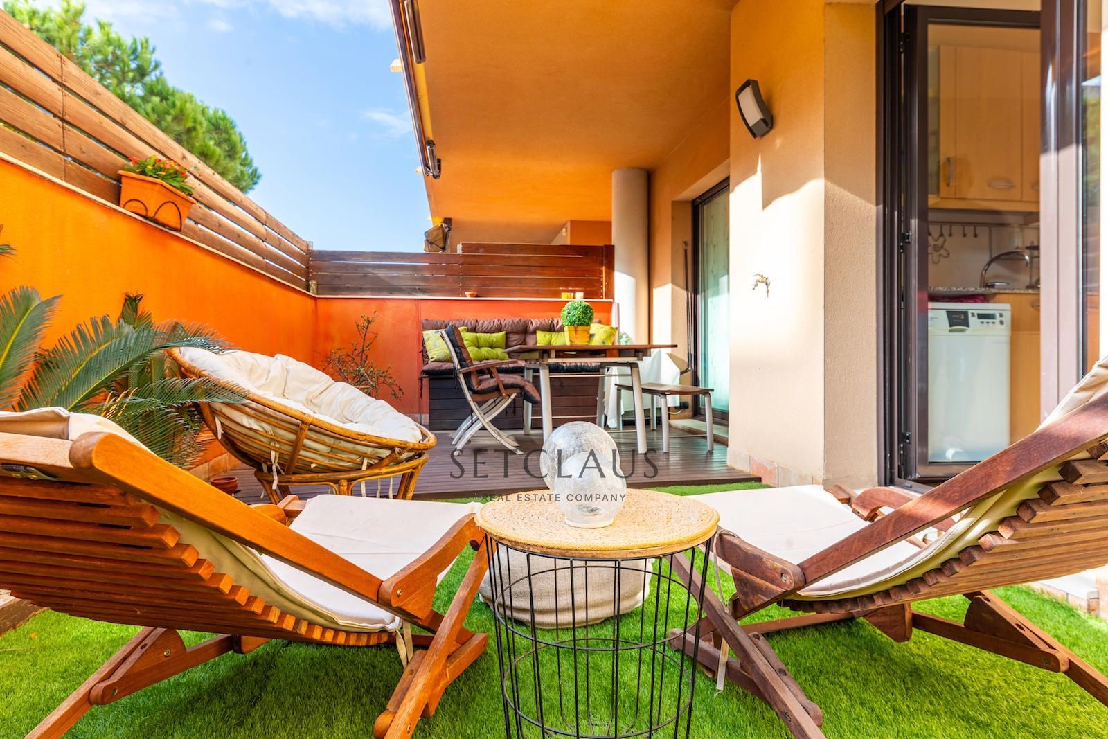 Comprar Apartamento con gran terraza, parking y piscina en Fenals (Lloret de Mar) foto 4